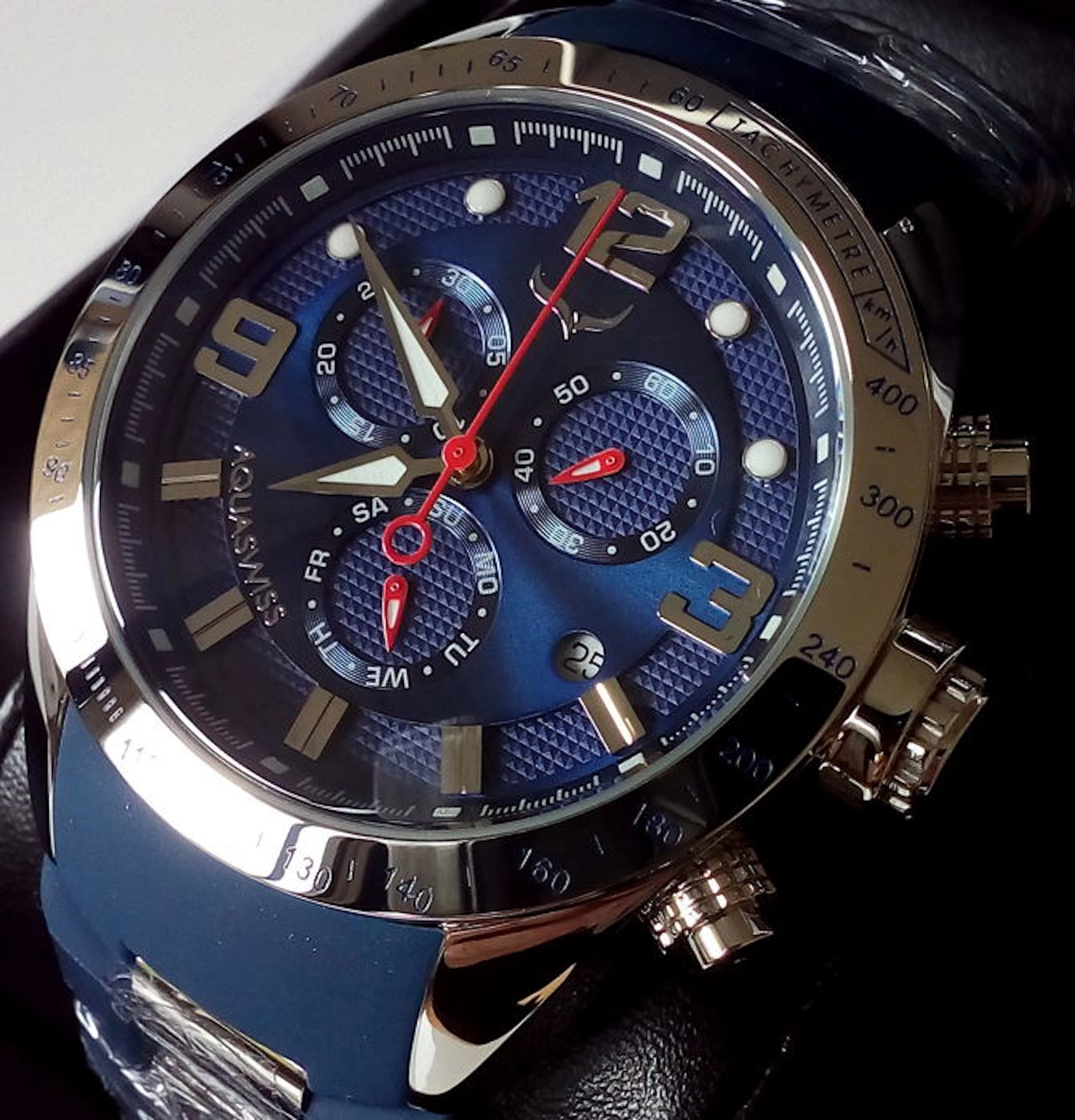 AQUASWISS Trax 6H – 80G6H113 – Men's wristwatch – 2017