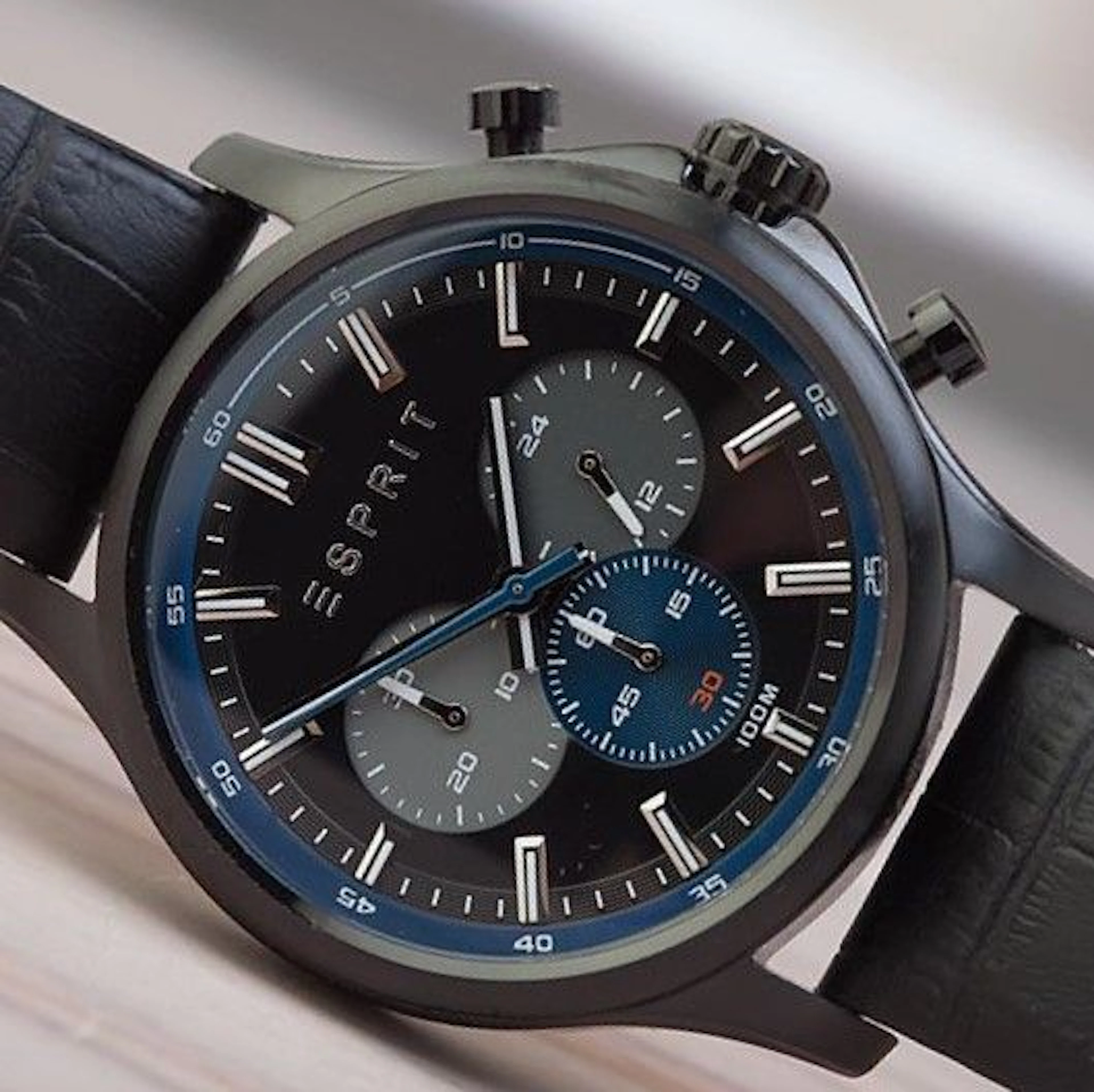 Esprit chronograph – men's wristwatch – in new condition 0123