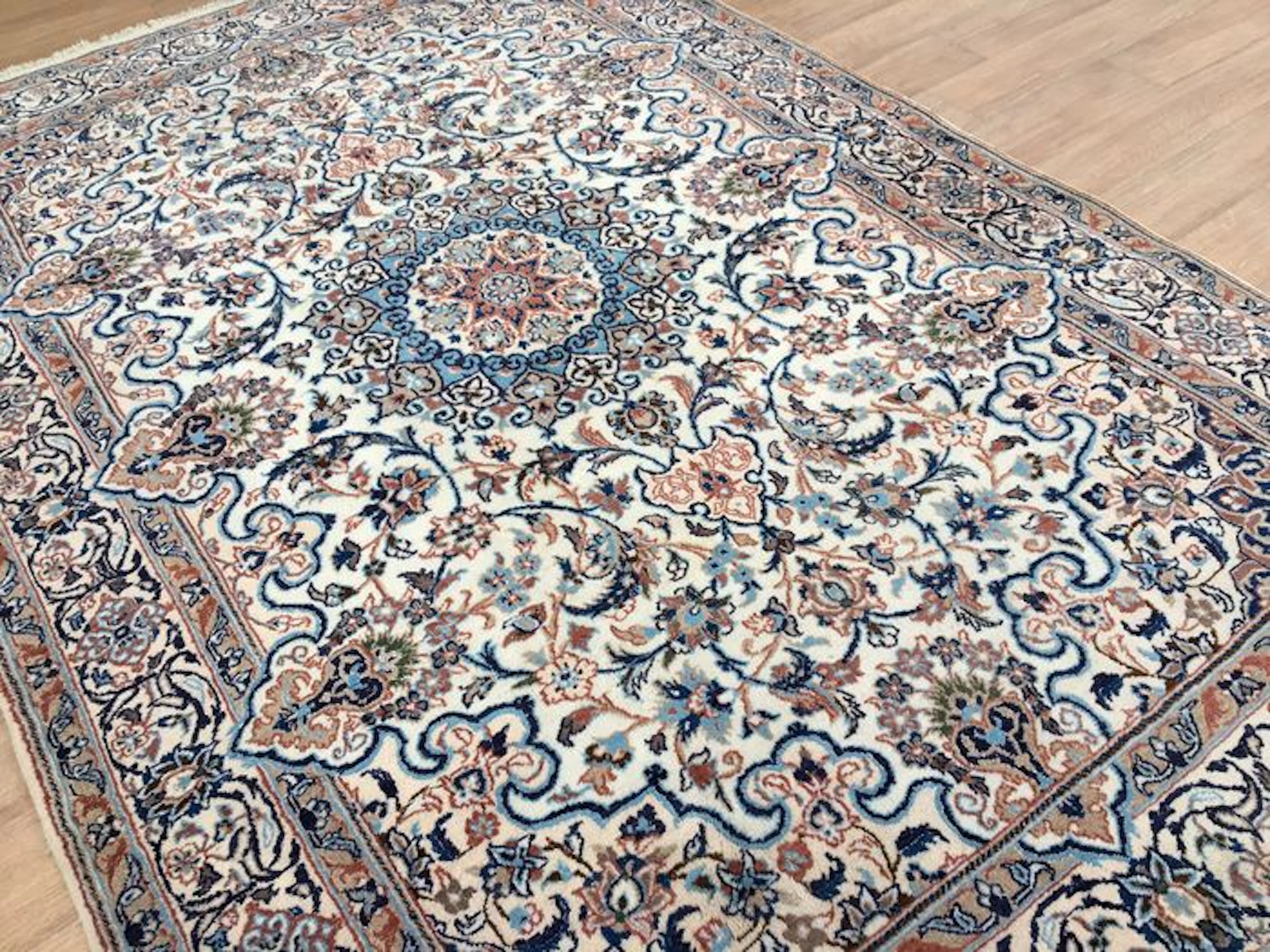 A magnificent Persian Royal Nain with silk - with certificate of authenticity