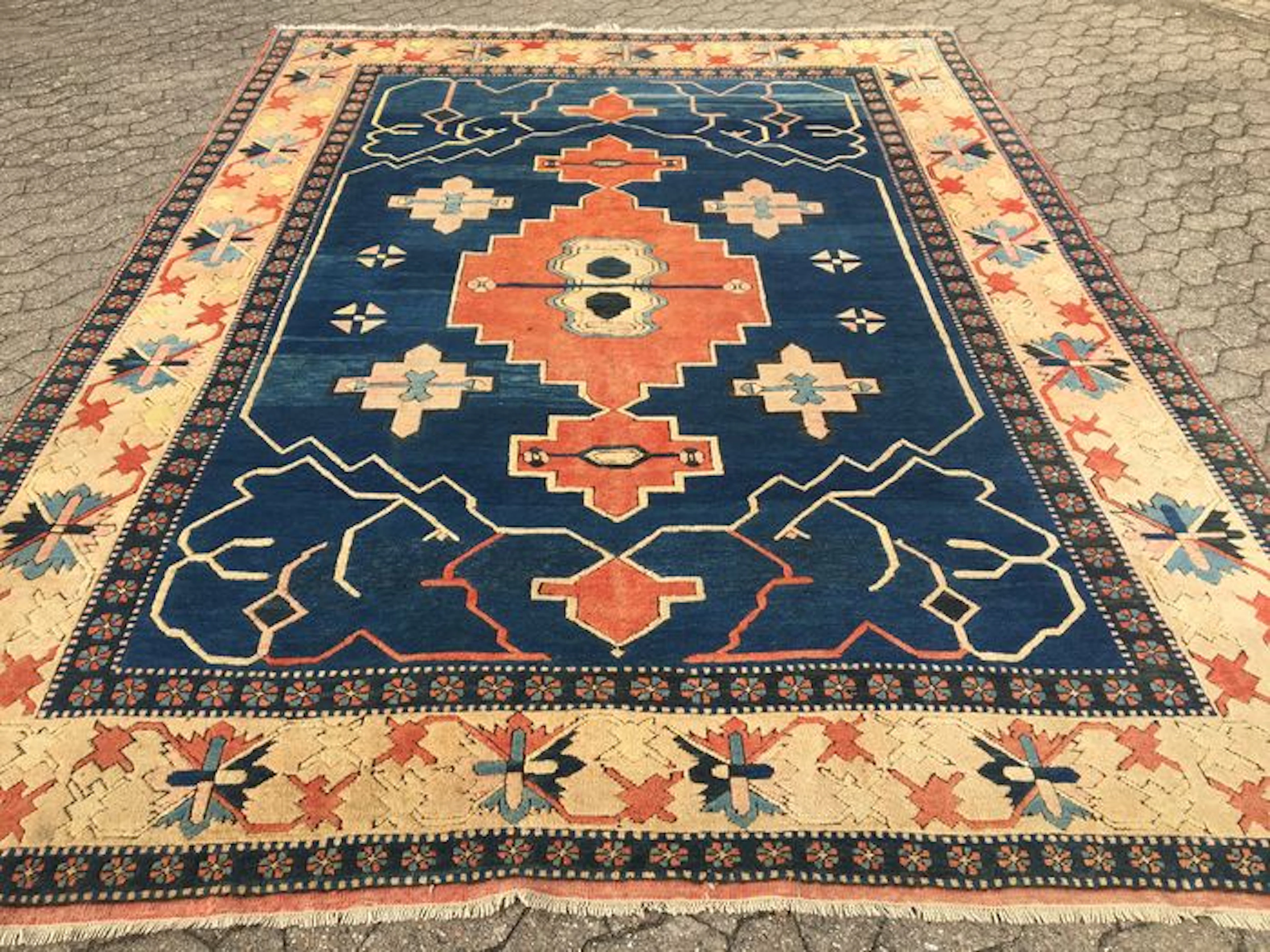 KARS Oriental carpet with certificate of authenticity - approx. 352
