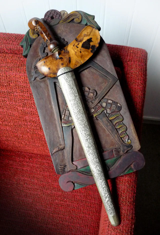 Antique keris Djogjakarta with keris board - Java - Indonesia