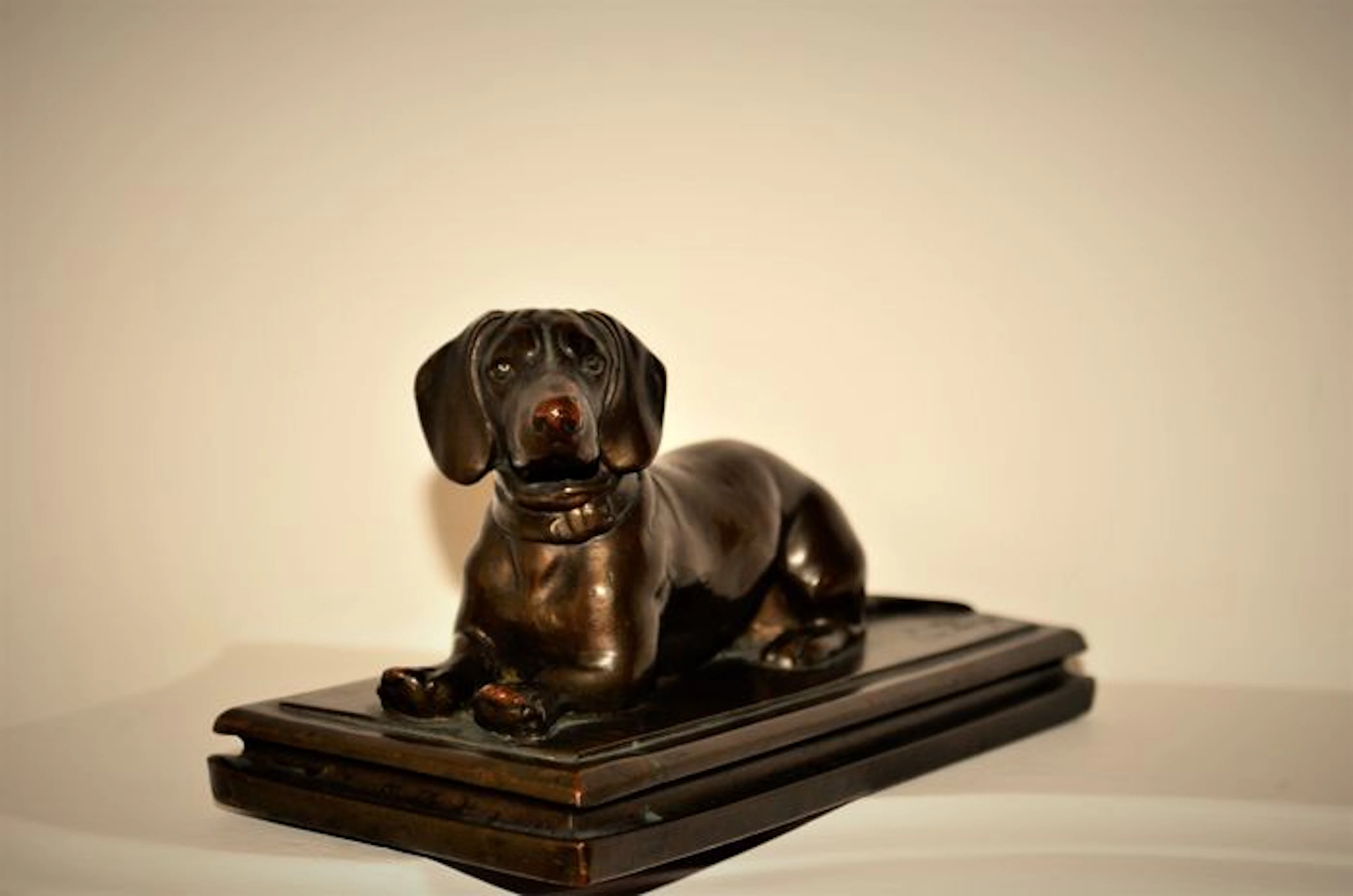 Ernst von Hayn (1822-1896) - bronze sculpture "the dachshund" - Stuttgart