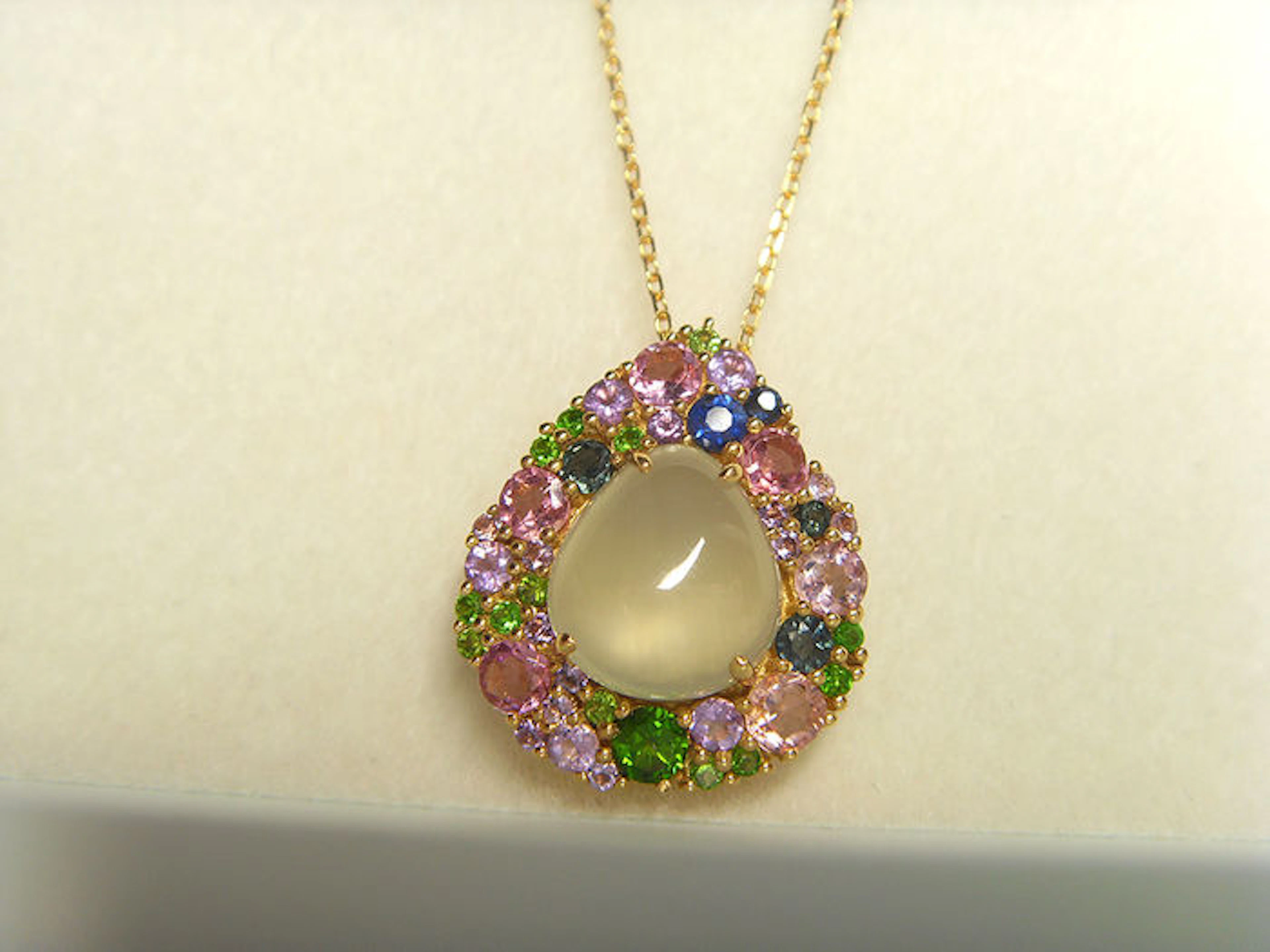 18K gold natural Prehnite Pendant and Necklace Colored gemstone