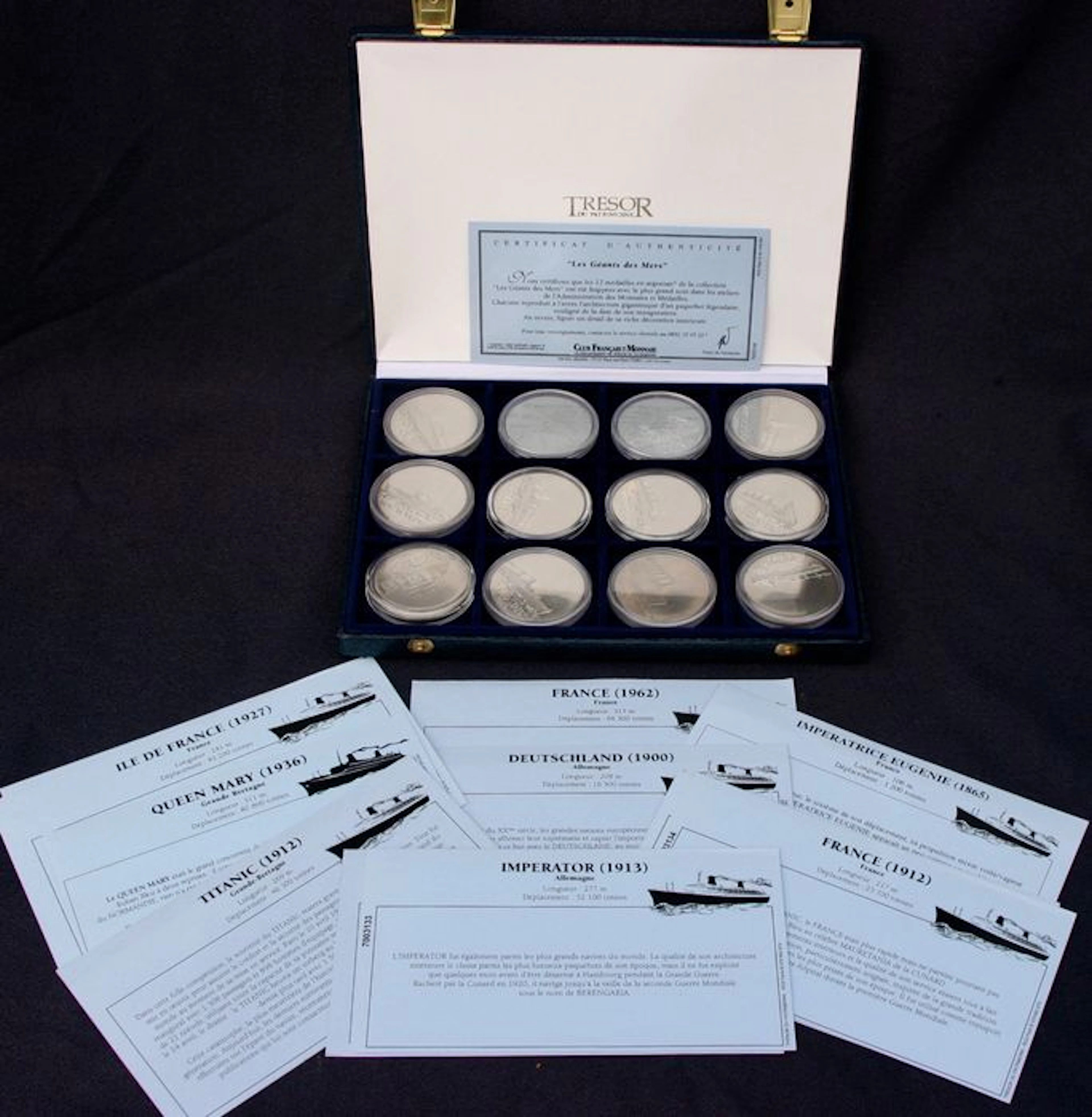 France – Trésor du Patrimoine – Les Grands Transatlantiques (case of 12 medals)