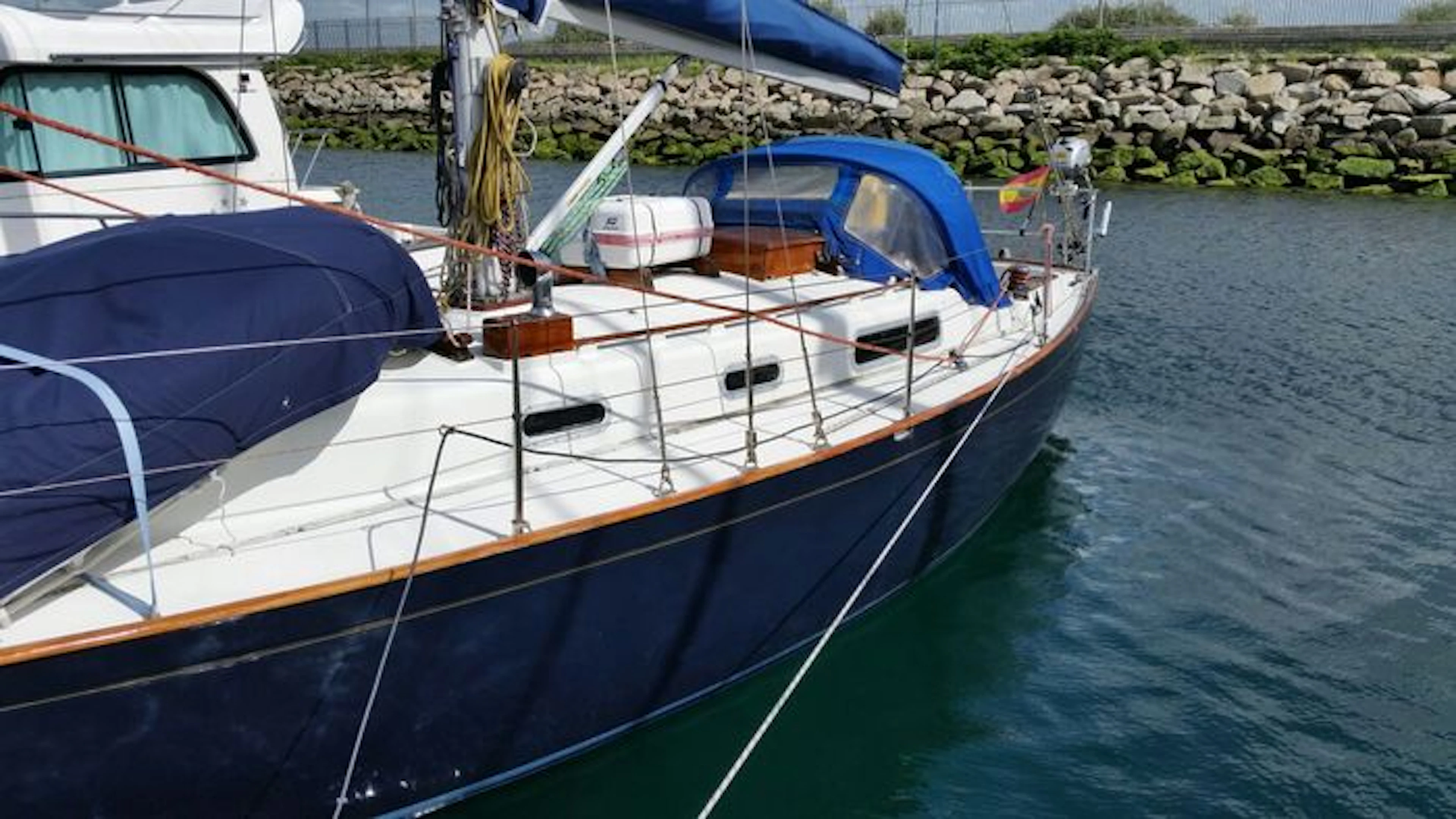 Rustler 31 - 1980 Classic Sloop made in fibre, completely restored in 2008