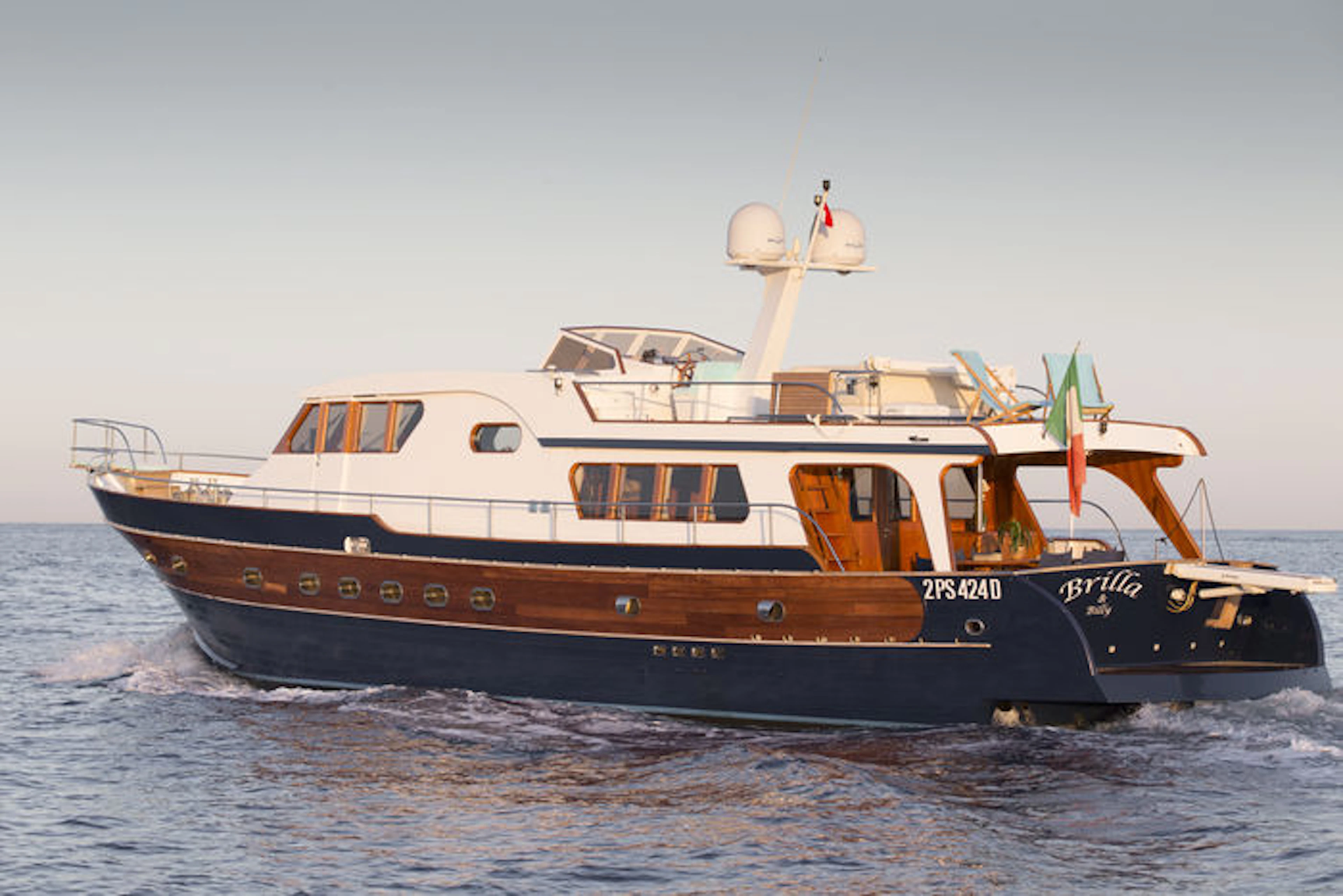 “Brilla e Billy” - Yacht of the singer & songwriter Lucio Dalla - 2003