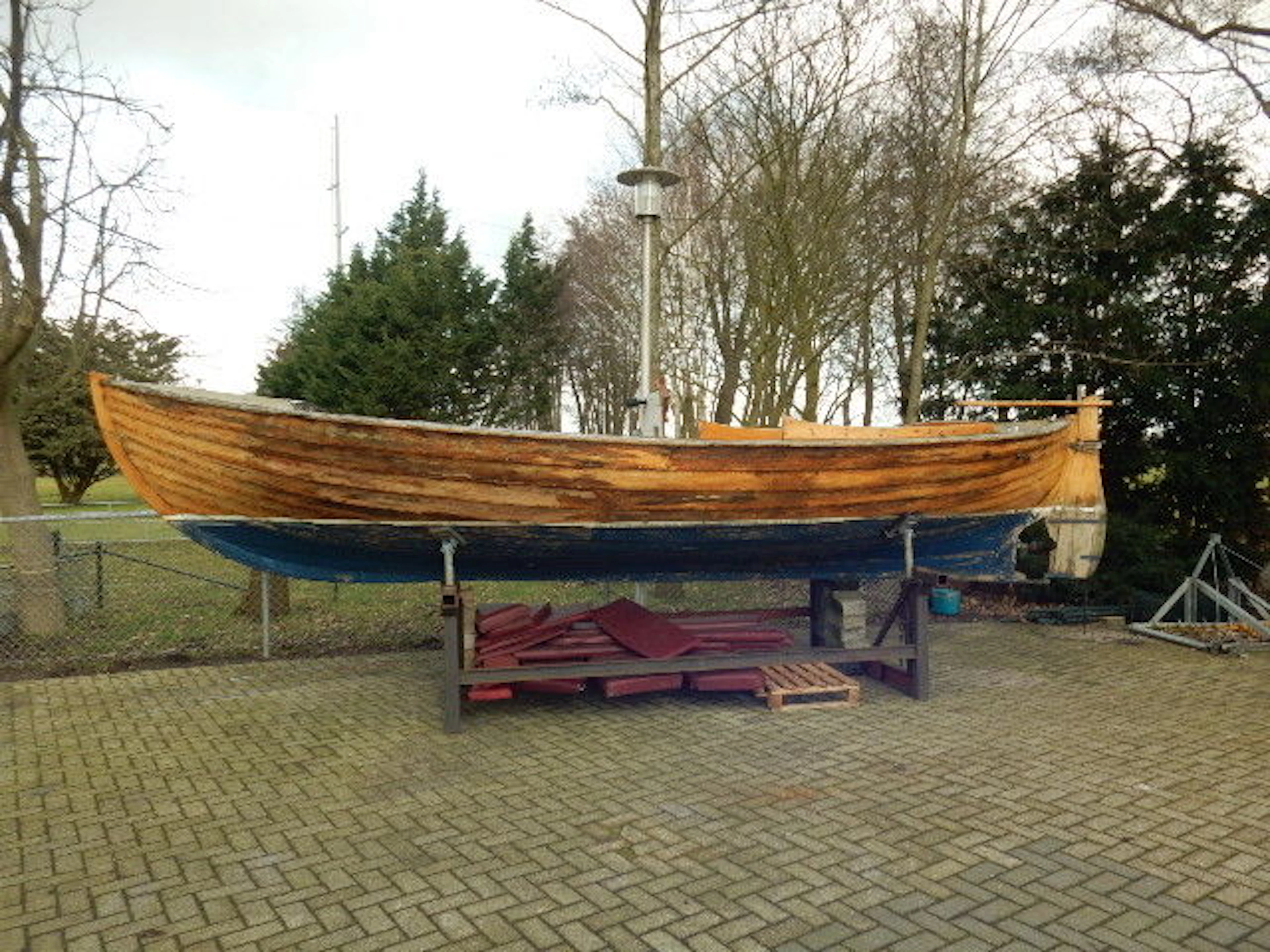 Clinker-built Scandinavian canoe stern sloop for restoration - 1960's