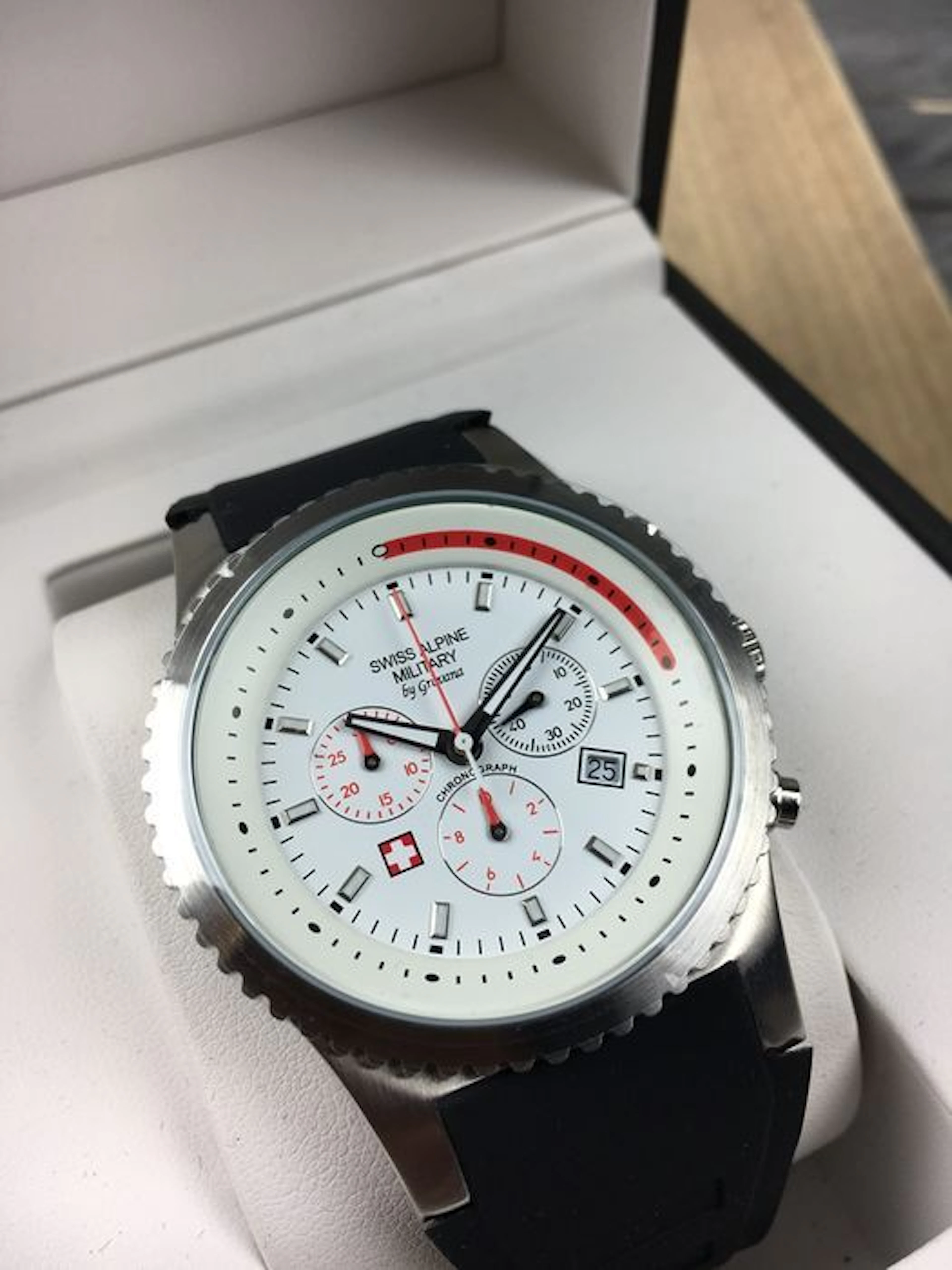 Swiss Alpine Military by Grovana, chronograph – Men's watch – ref.: 106748