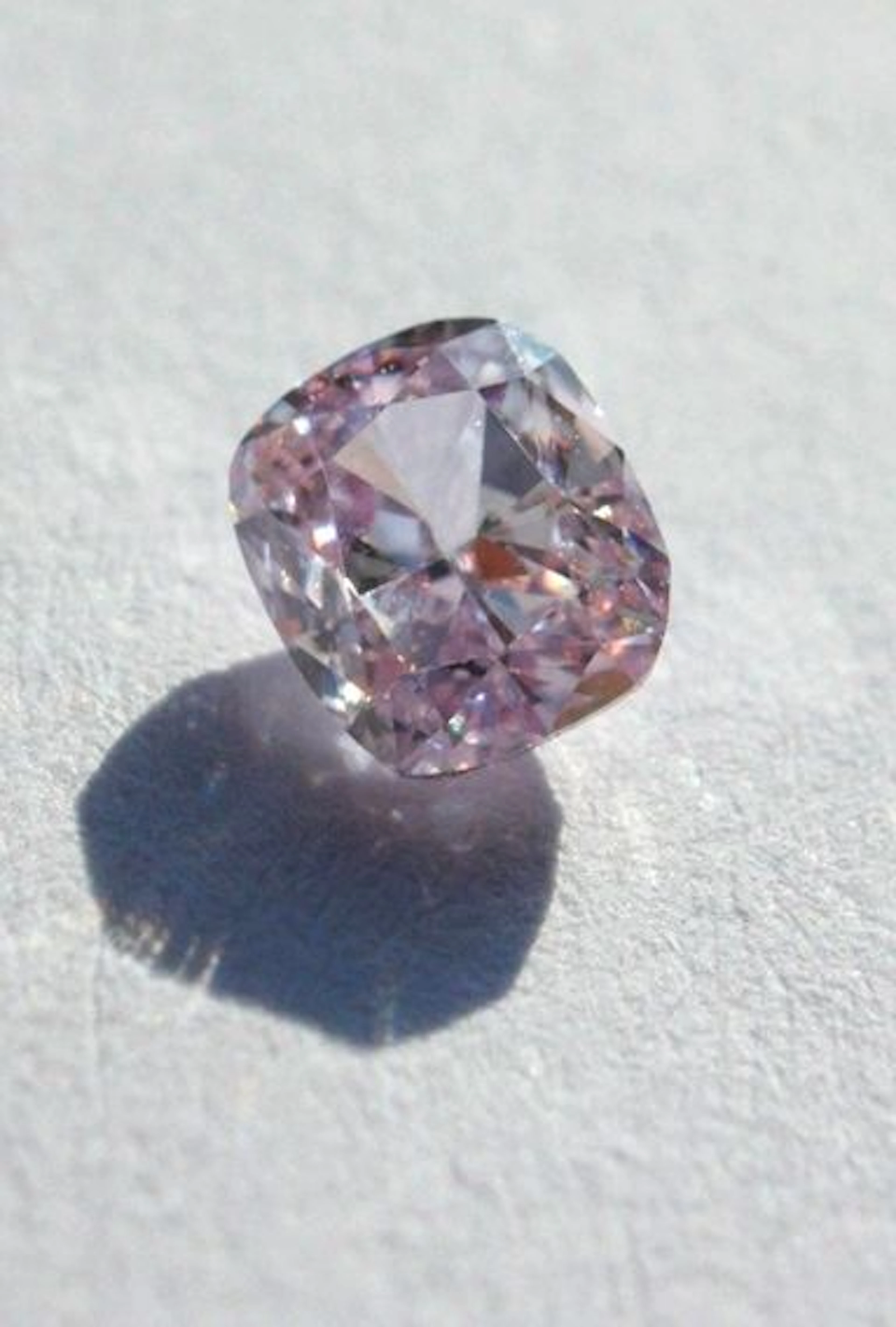 Fancy pink diamond 0.21 ct – IGI report