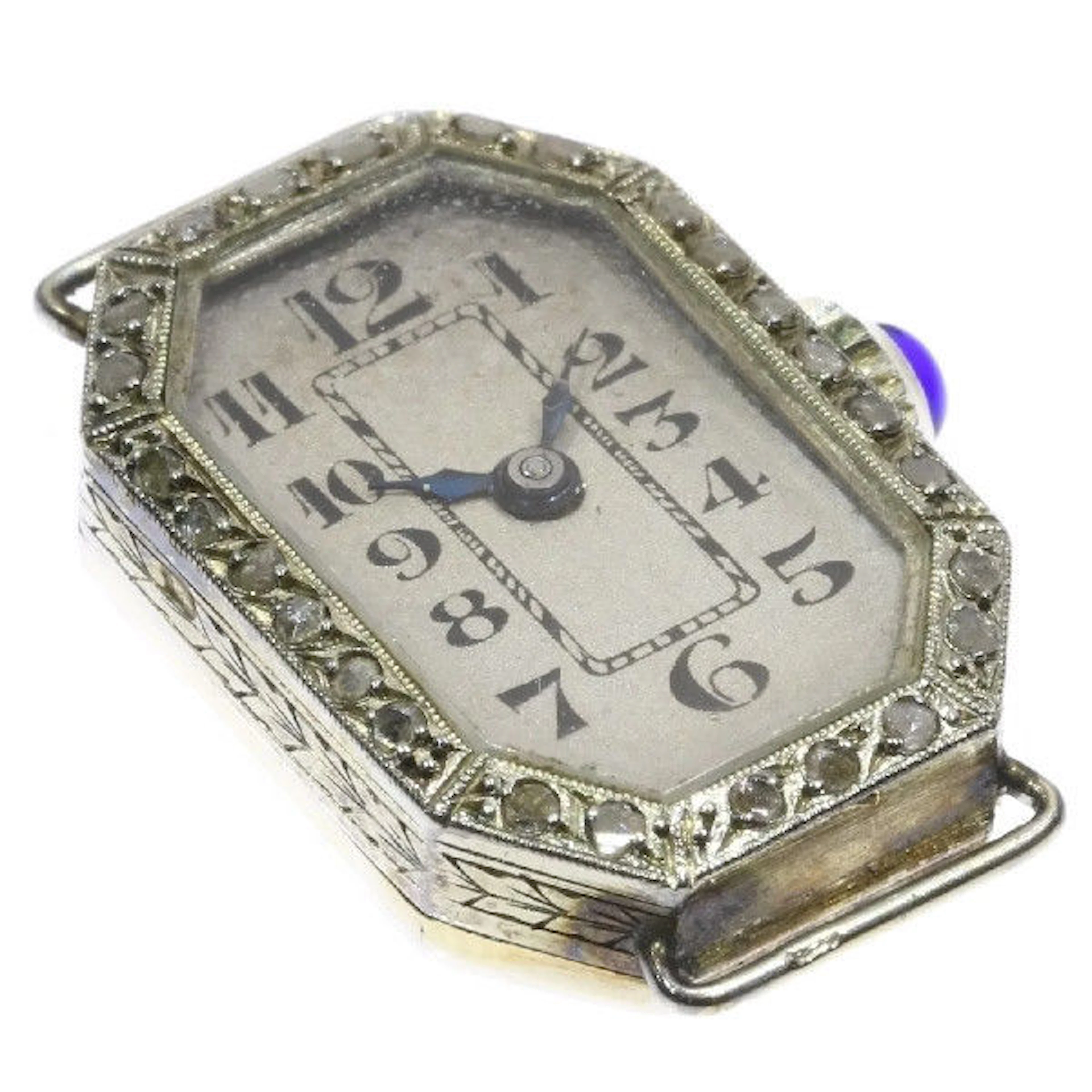Art Deco gold ladies' wristwatch decoratively set with diamonds