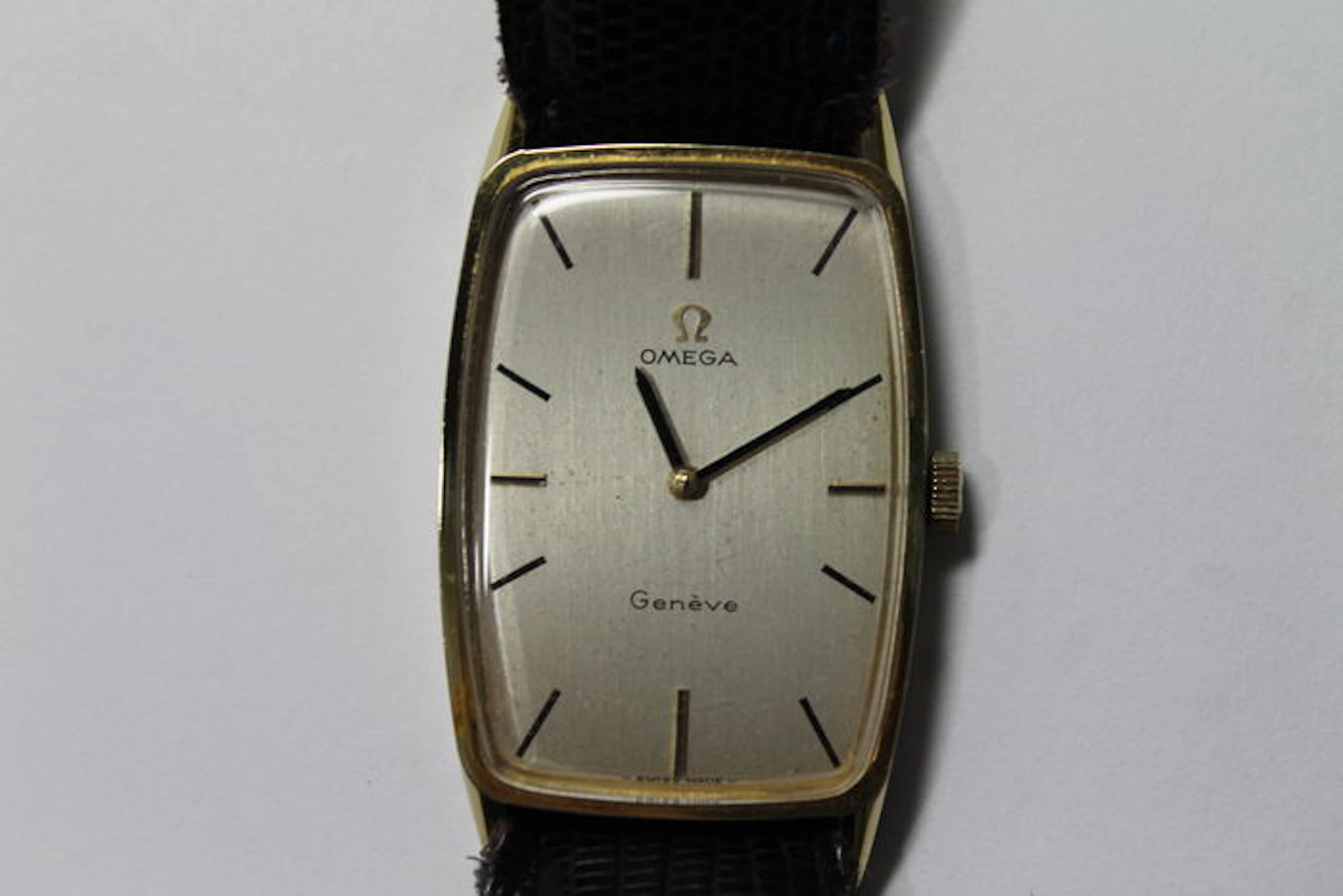 Omega "Geneve", 18 kt gold, hand-wound