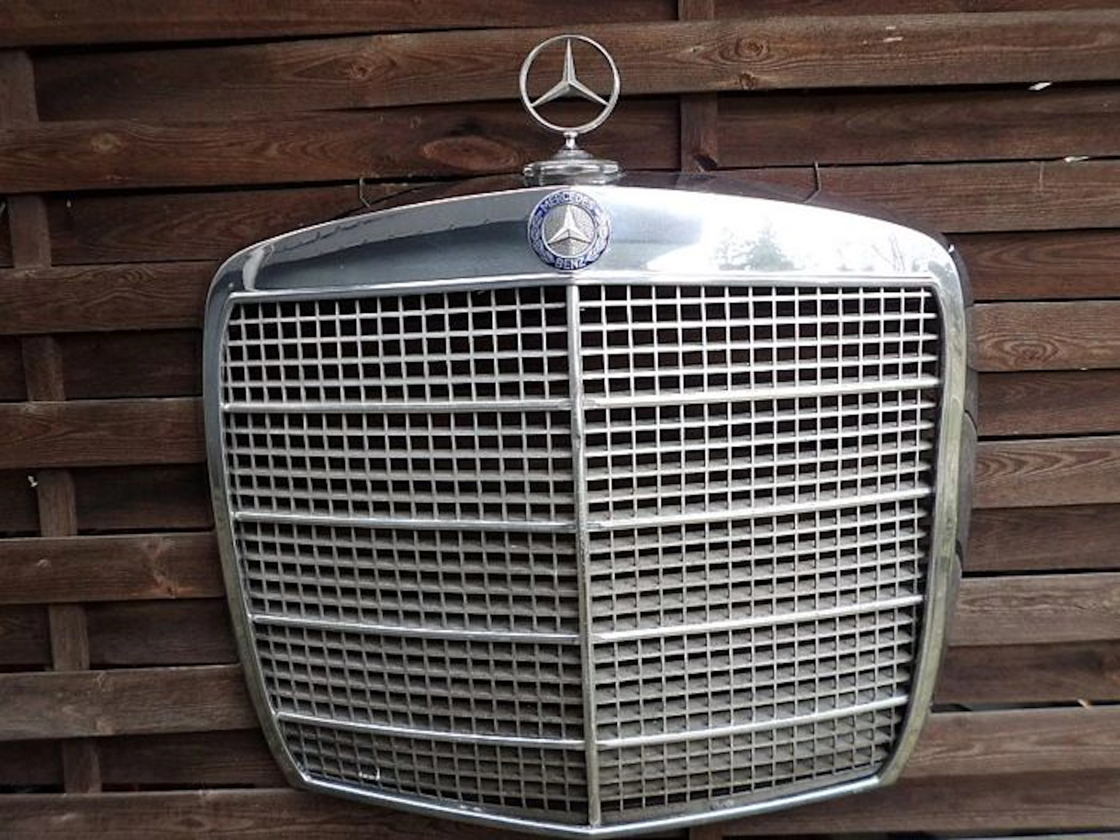 Mercedes-Benz radiator grille - approx. 65 x 63 cm - approx. 1965-1975