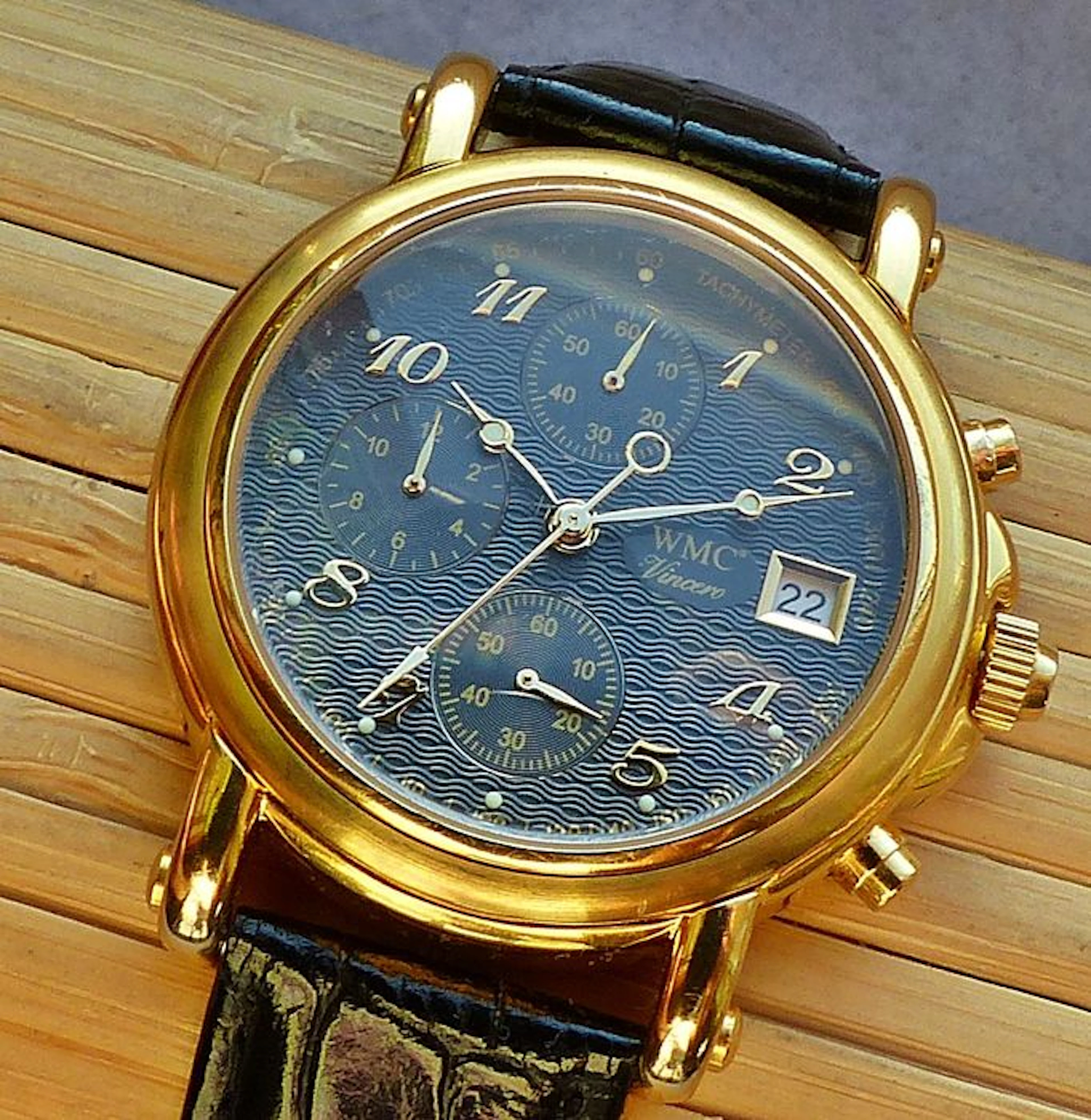WMX 10839 Vincero Chronograph - men's wrist watch from the 2010s