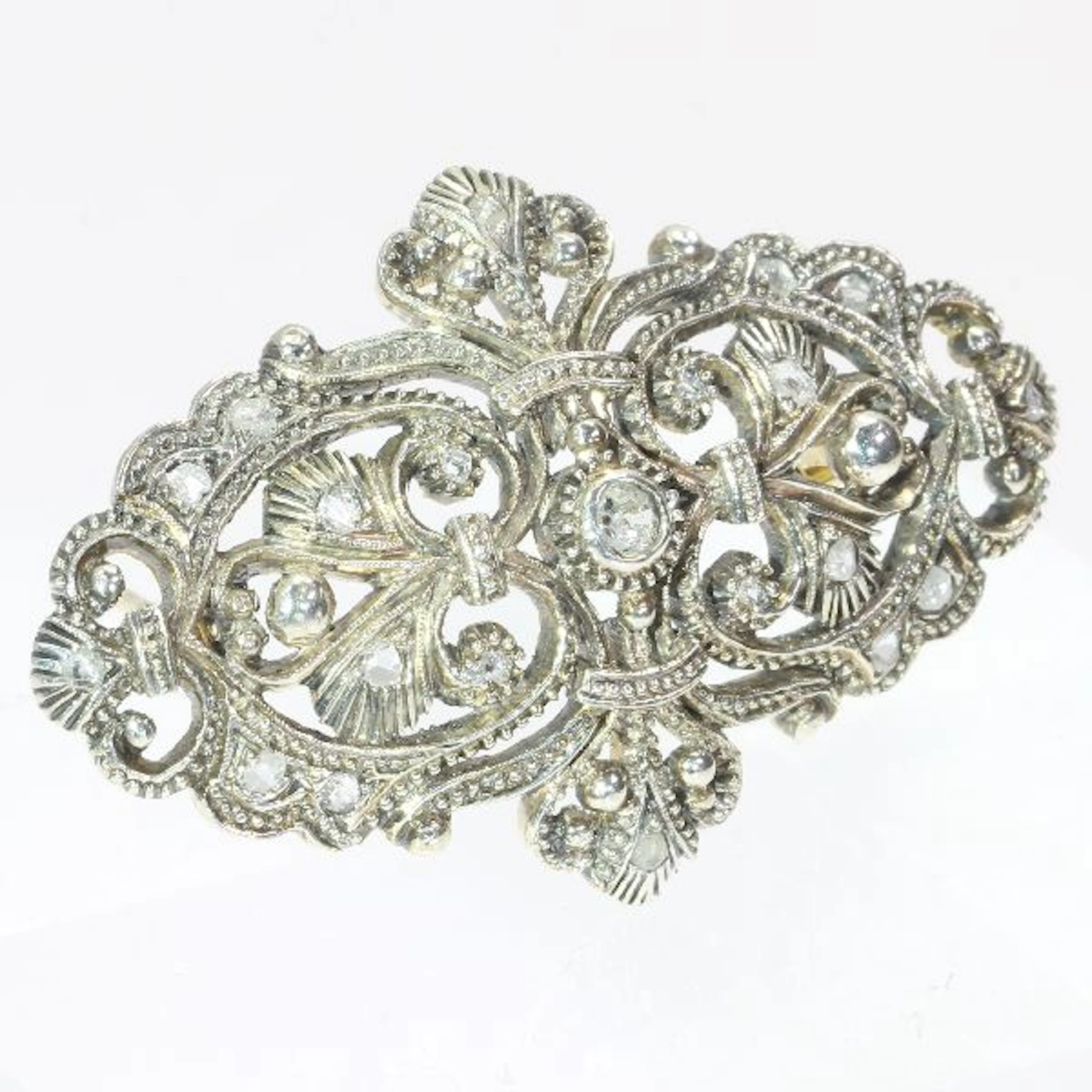 Portuguese Victorian gold backed silver brooch with diamonds, anno 1900