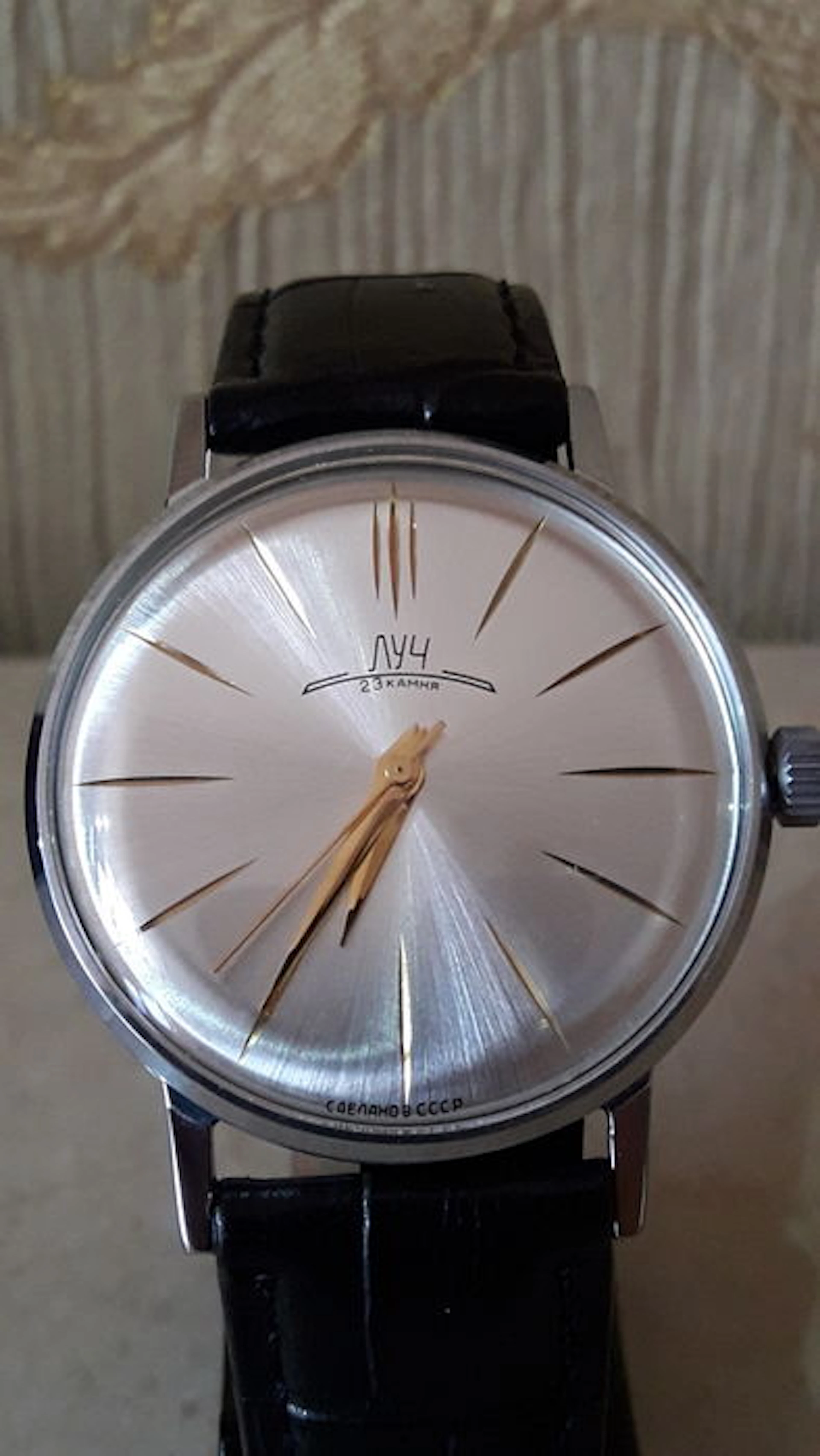 Poljot ( LUCH ) De Luxe - Ultra Slim Men's Dress Wristwatch - Vintage