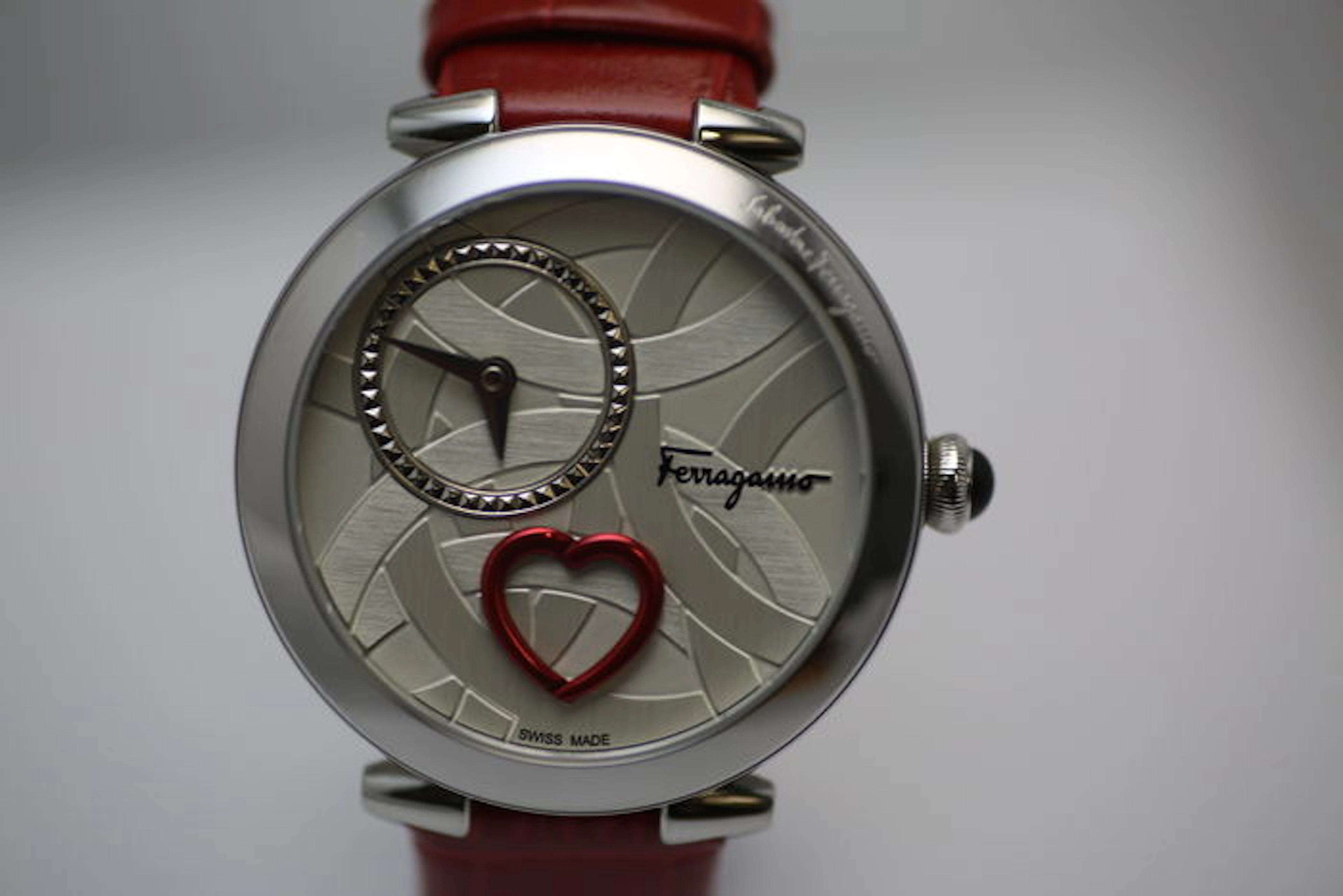 Salvatore Ferragamo – Cuore – Ref. FE298 – women's wristwatch Year: Ca. 2016