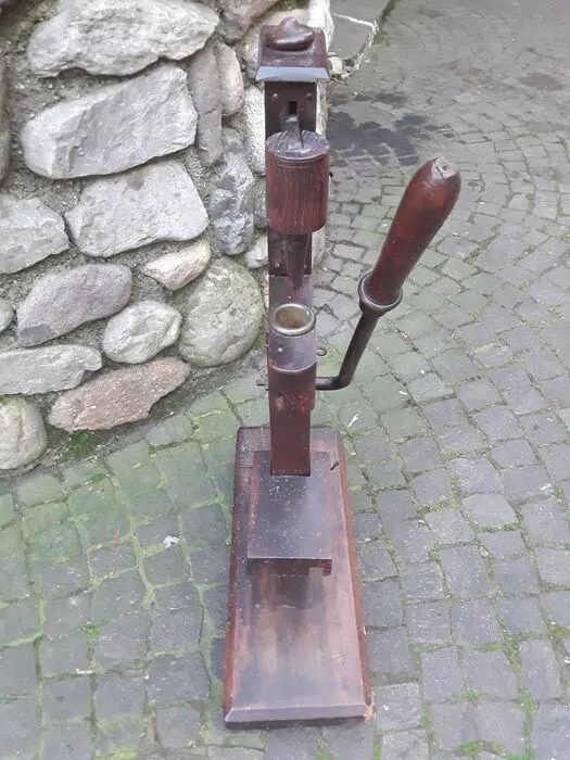 Antique capper in wood and iron from the 1950s. Working (1) - Wood ...