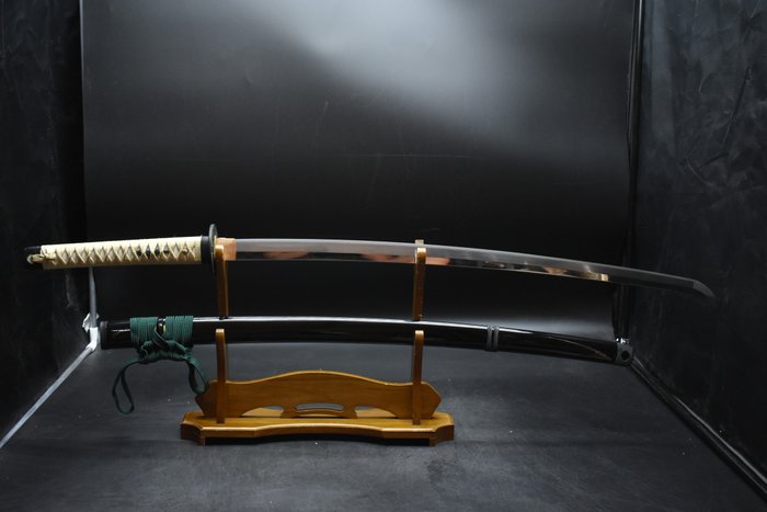 Nihonto Katana Sword Signed "kempaku Yashutoshi Saku"... | Barnebys