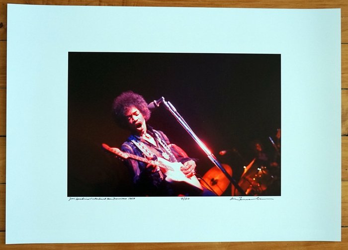 Allan Tannenbaum - Jimi Hendrix Winterland San Francisco 1968 | Barnebys