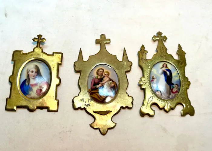 Religious objects - 3 Icone Religiose (3) - Painted... | Barnebys