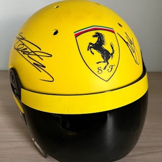 Ferrari - Monza GP - Charles Leclerc and Carlos Sainz Jr - 2022 - Pit crew hjälm