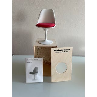 Eero Saarinen - Vitra Design Museum - Miniatyr - Tulip Chair