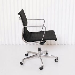ICF - Charles Eames, Ray Eames - Office chair - EA 117 - Textiles
