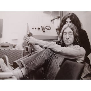 Linda McCartney - John Lennon and Yoki Ono