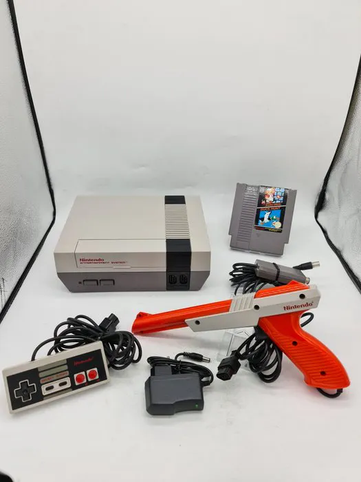 Nintendo NES 8-Bit Classic Nes-01 1985 Console+Original SMB/Duck Hunt ...