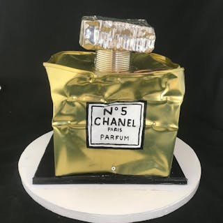 Norman Gekko (XX-XXI) - Oversized Chanel N.5 Gold