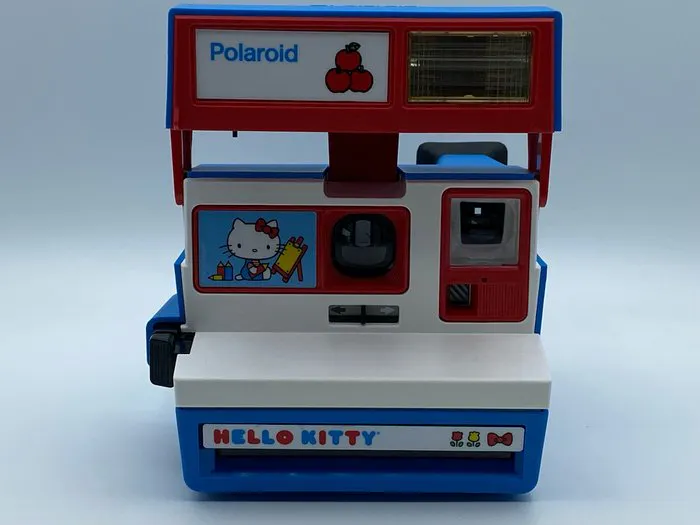 Polaroid Hello Kitty 600 (By RETROSPECT refurbished) Instant camera ...