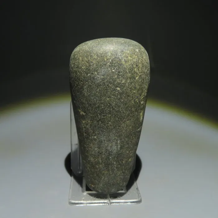 Neolithic Stone Tool. 3000- 1500 BC. 9.4 cm L. | Barnebys