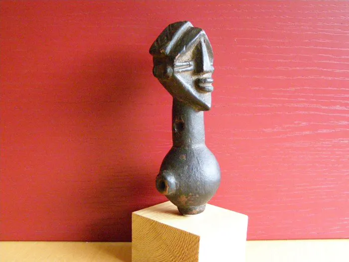 LWALU FLUTE - HUNTING FLUTE - WIND INSTRUMENT - LWALU - DR Congo | Barnebys