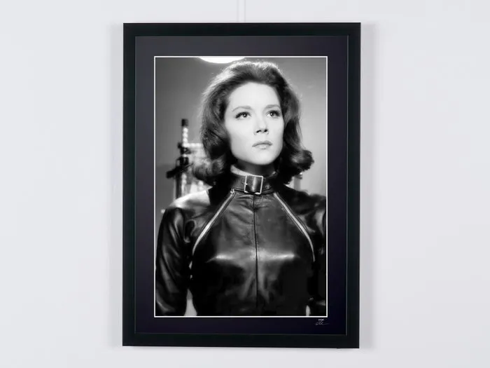 The Avengers - Classic TV - Diana Rigg (Emma Peel) - 60s... | Barnebys