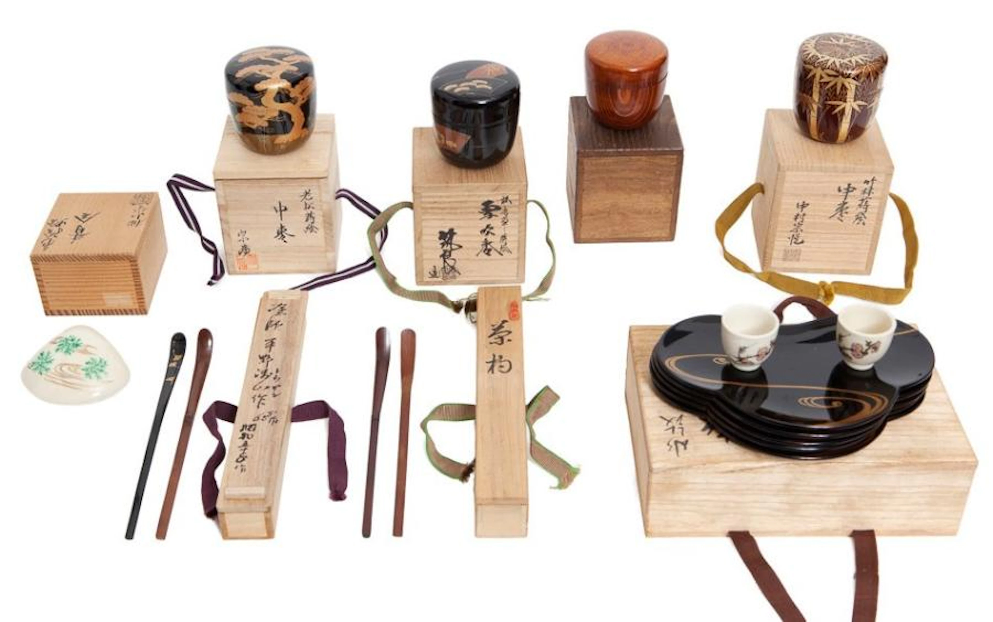 Lot d'ustensiles pour la cérémonie du thé chanoyu :