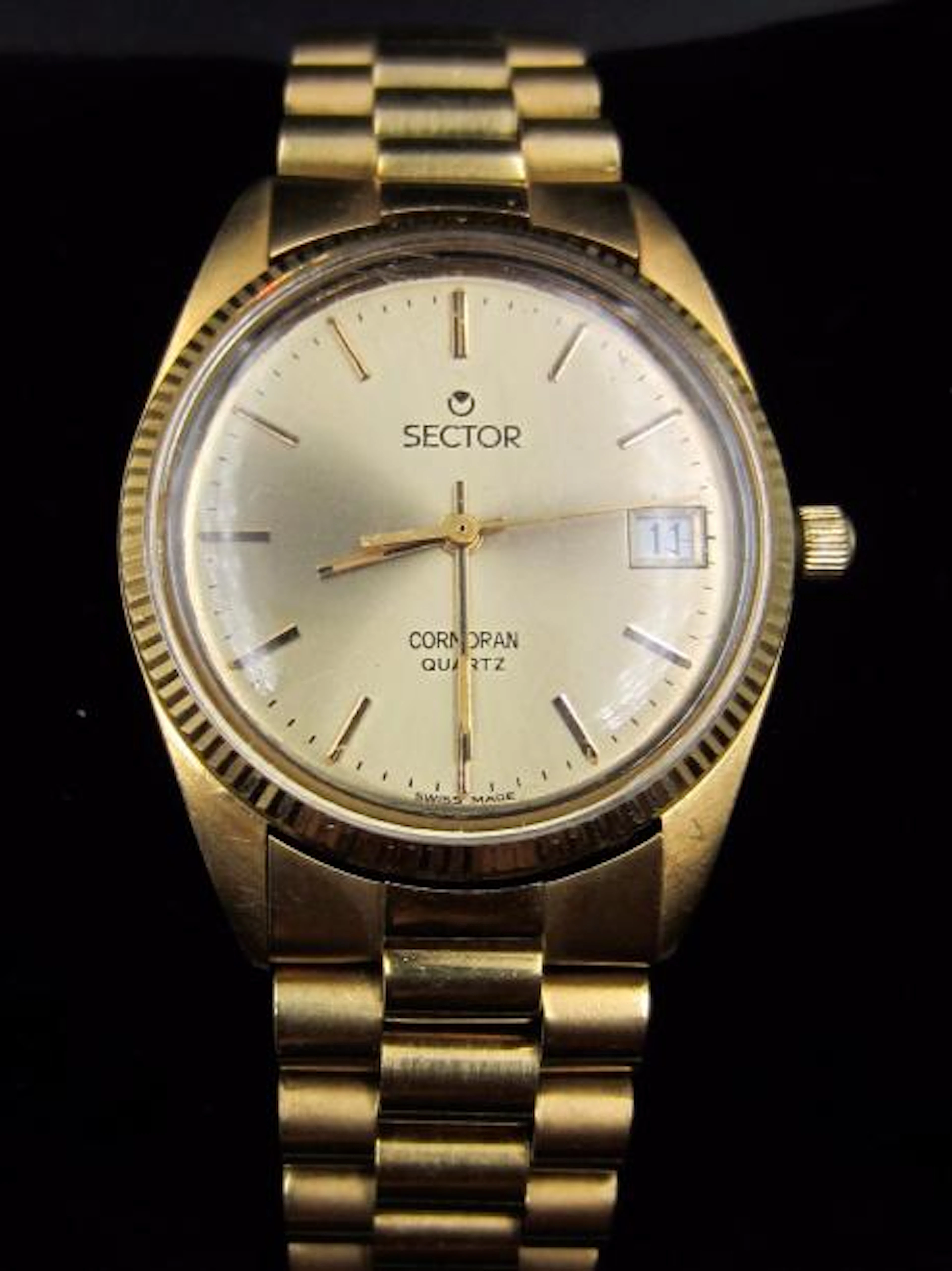SECTOR BRACELET MONTRE ronde en or jaune…