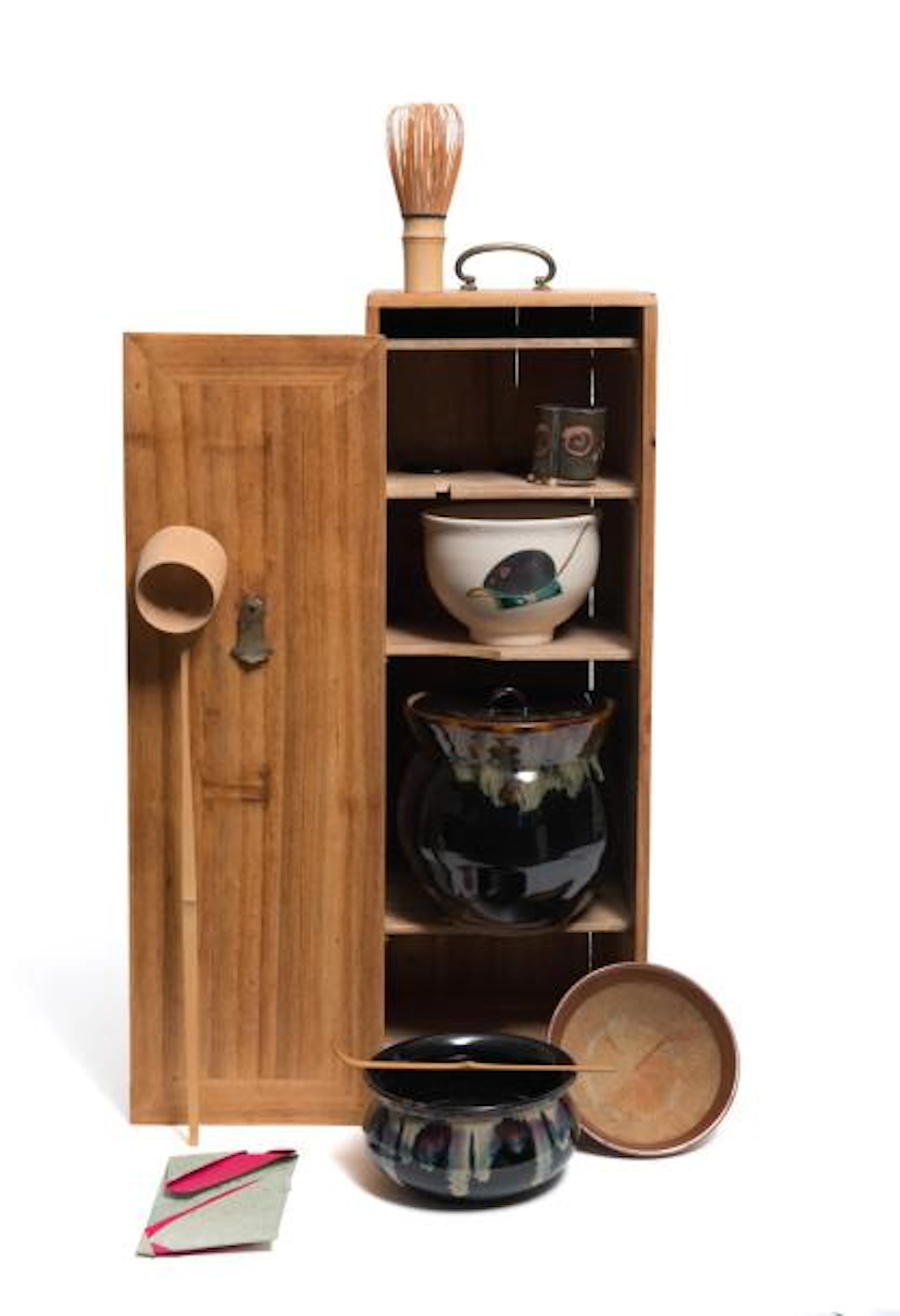 Boite contenant toutes sortes d'objets pour…