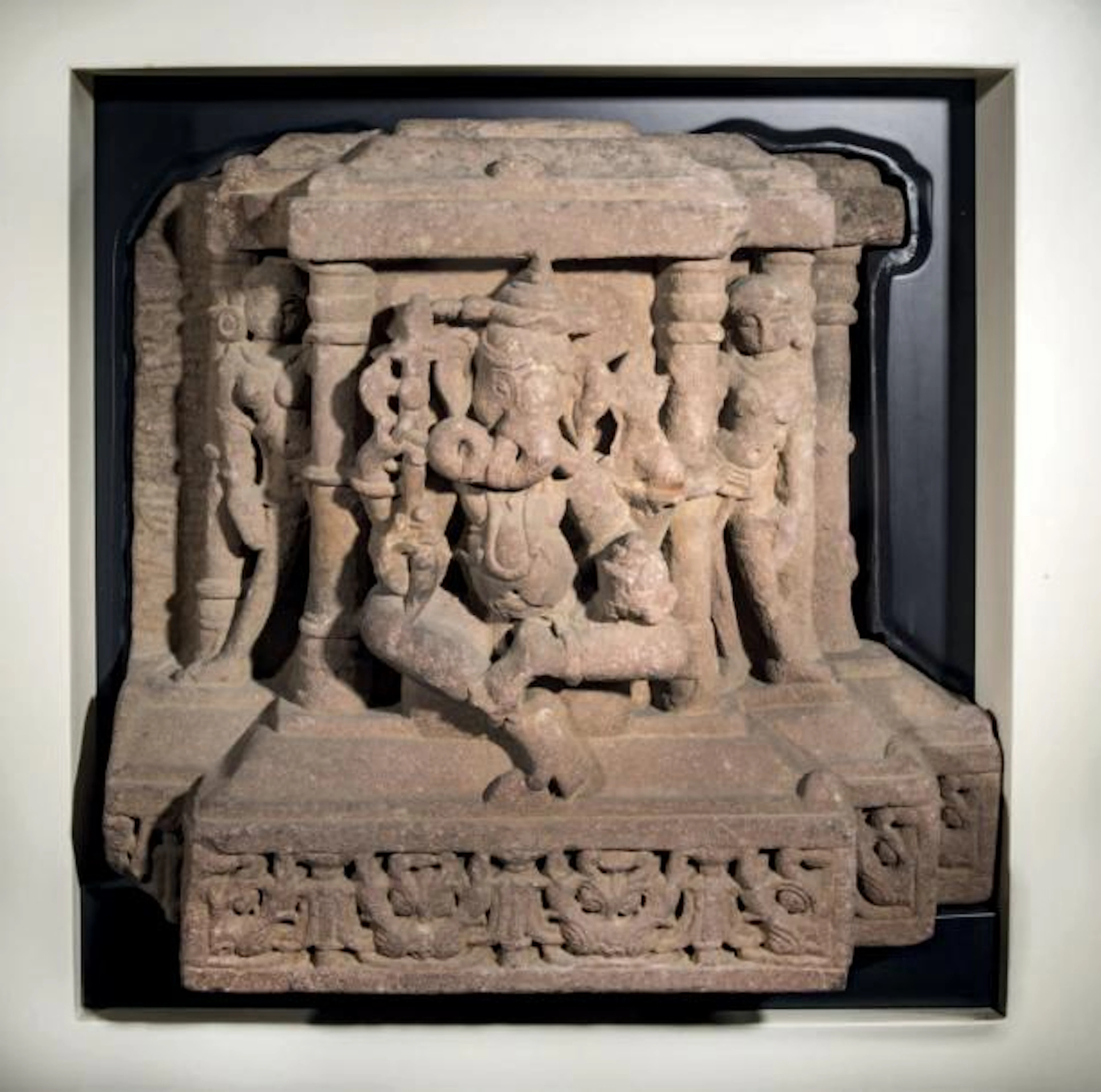 Sculpture de Ganesh Grès rose Inde, Gujarat,?