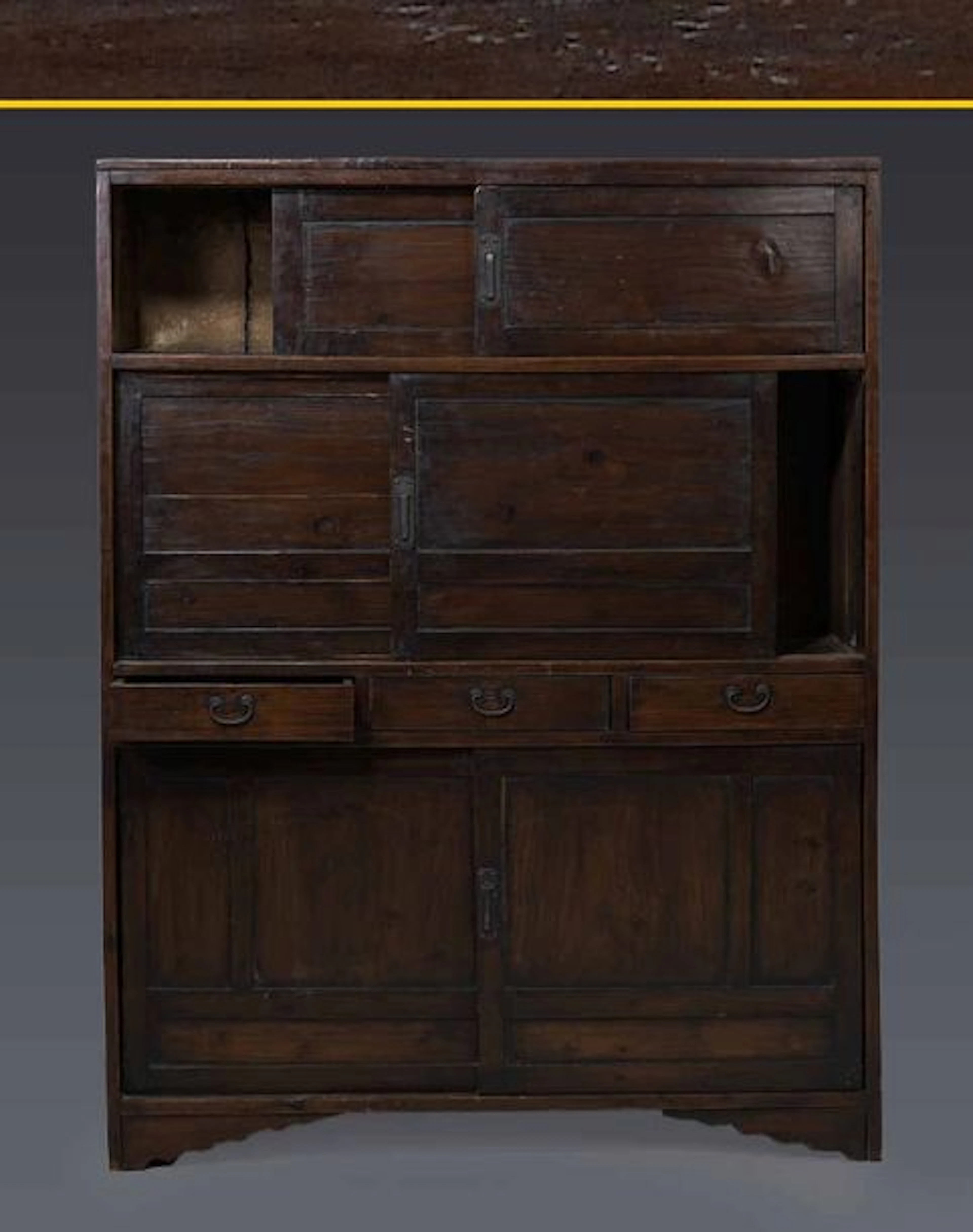 MEUBLE / COFFRE DE CUISINE EN BOIS NATUREL,…