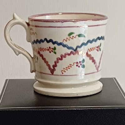 English Childs Pink Lustre small mug, circa 1830