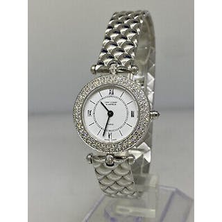 Van Cleef & Arpels Classique White Gold Diamond Bezel Bracelet Ladies Watch