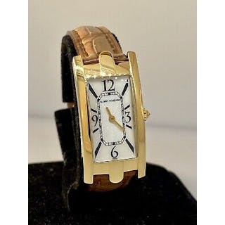 Harry Winston Avenue Classic Yellow Gold Ladies Leather Band Watch