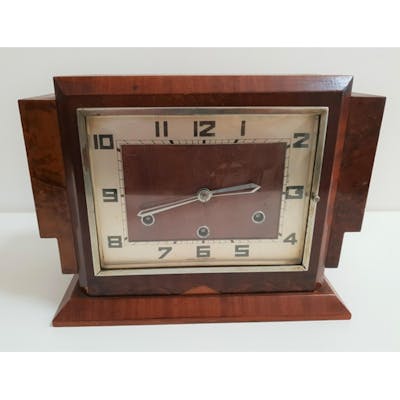 WALNUT CASED MANTLE CLOCK the rectangular silvered dial with... | Barnebys