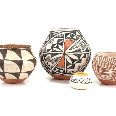 LOT OF 4 ASSORTED ACOMA PUEBLO POTTERY