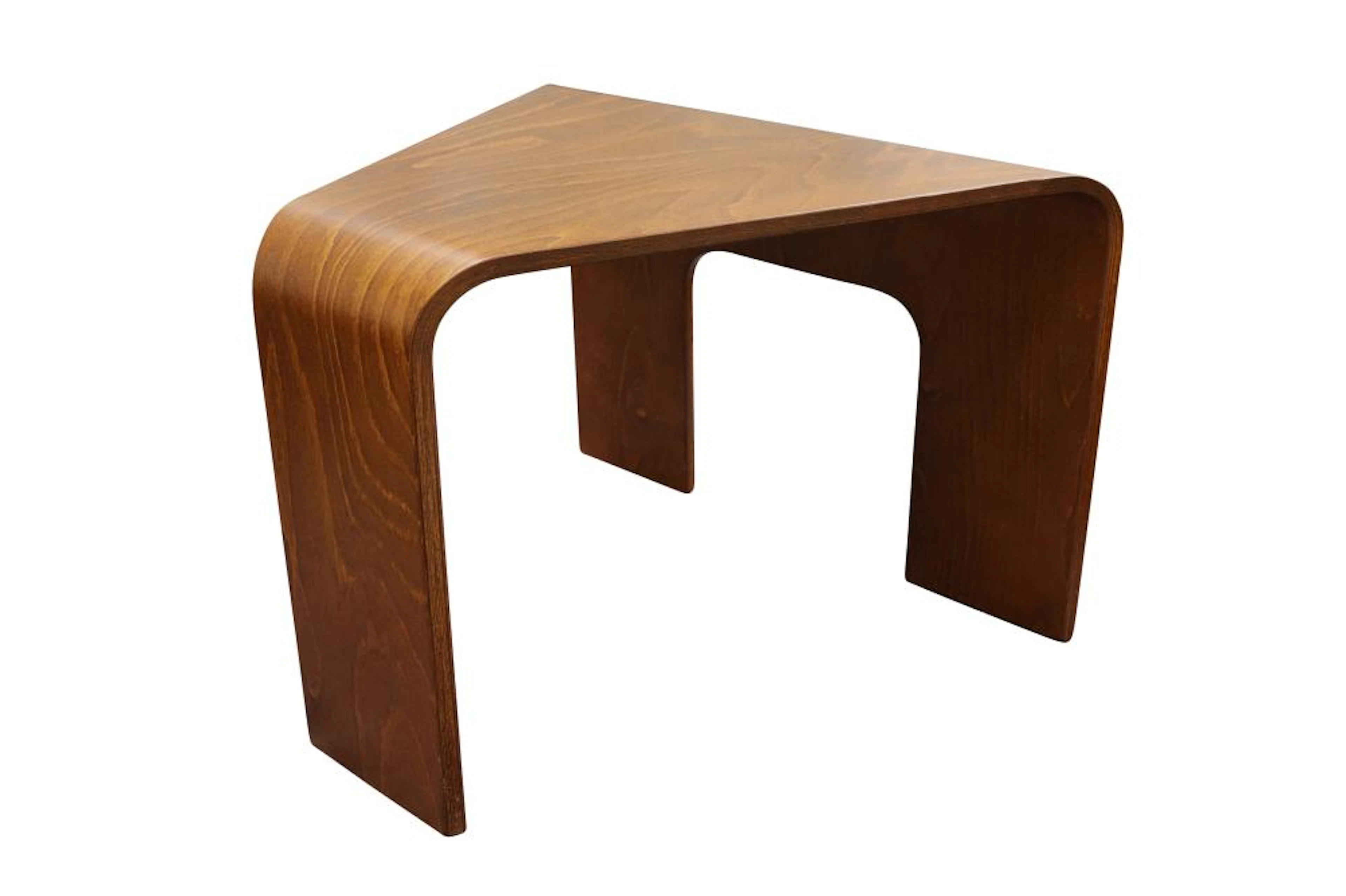 IN THE MANNER OF ISOKON, BRITAI