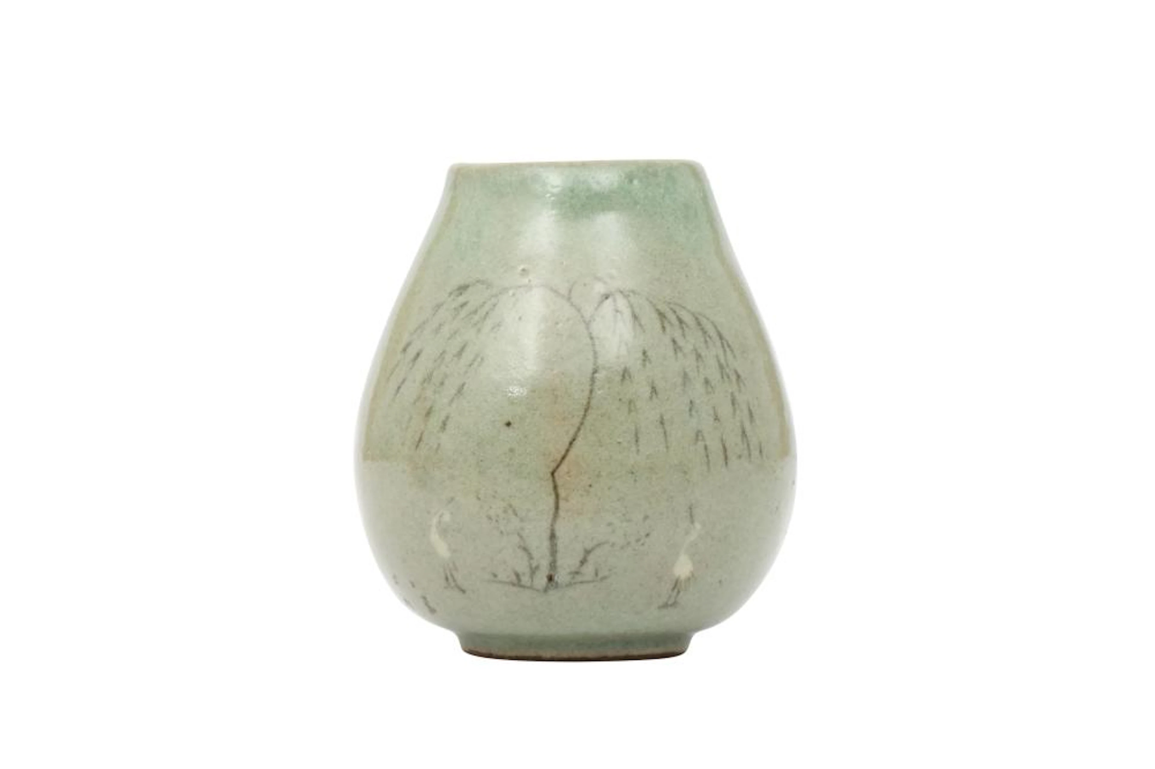 A SMALL KOREAN SANGGAM SLIP-INLAID CELADON 'CRANES' VASE.