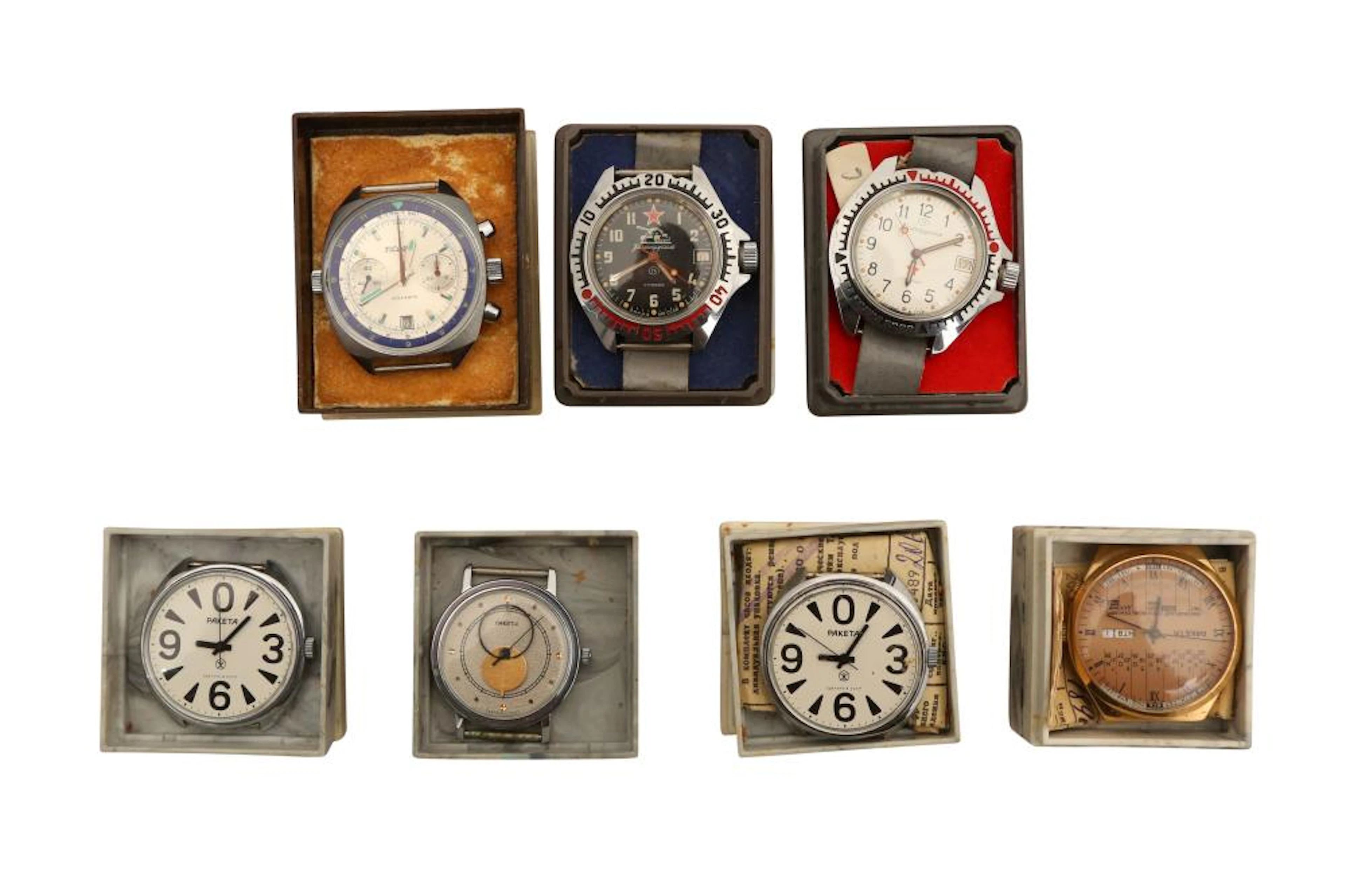 A GROUP OF RUSSIAN WRISTWATCHES
