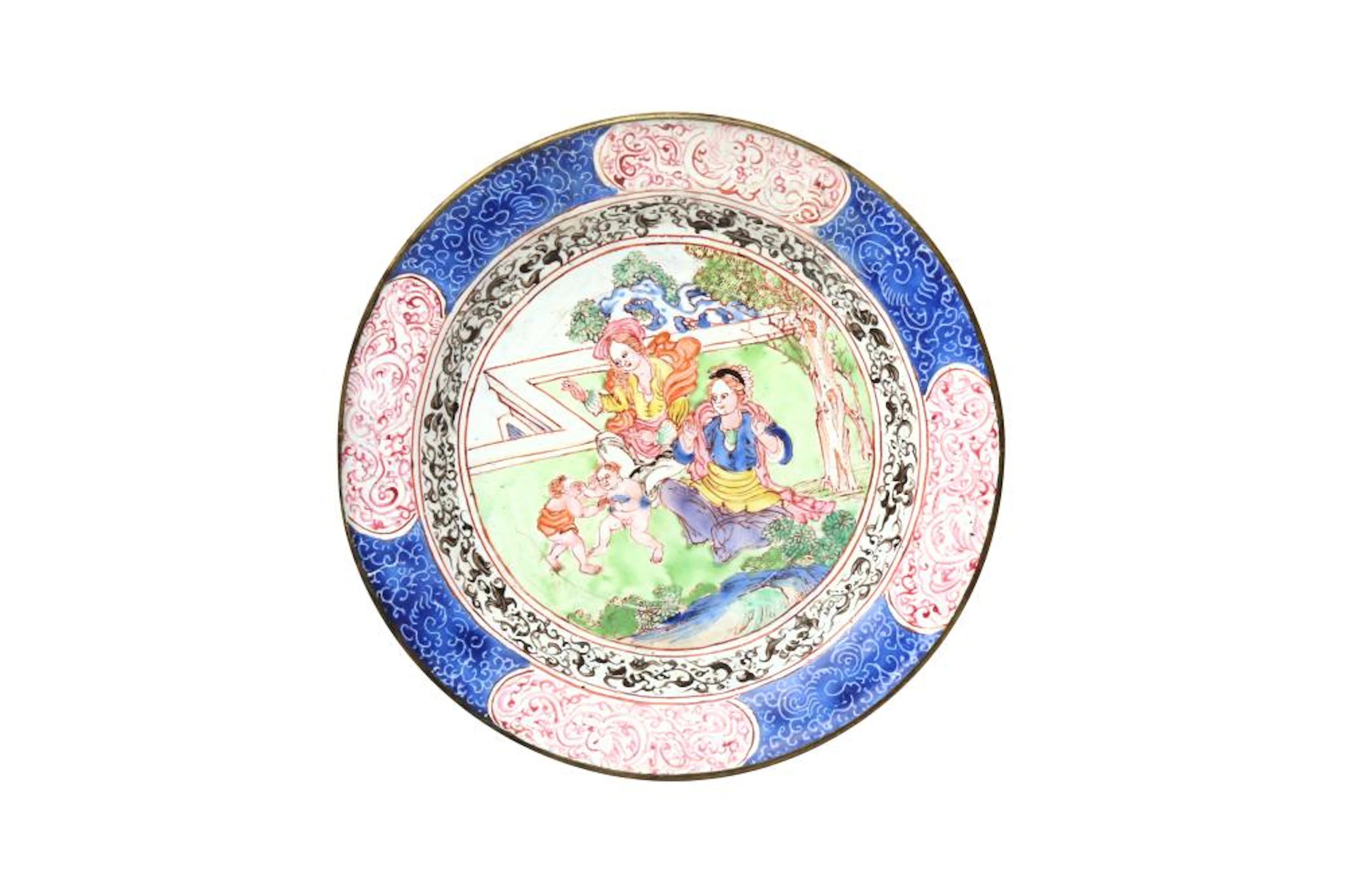 A CHINESE CANTON ENAMEL 'EUROPEAN SUBJECT' DISH ?????