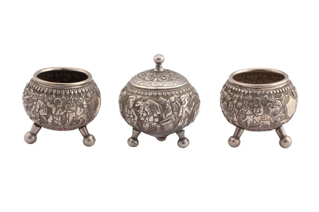 A MATCHED EARLY 20TH CENTURY PERSIAN (IRANIAN) UNMARKED...