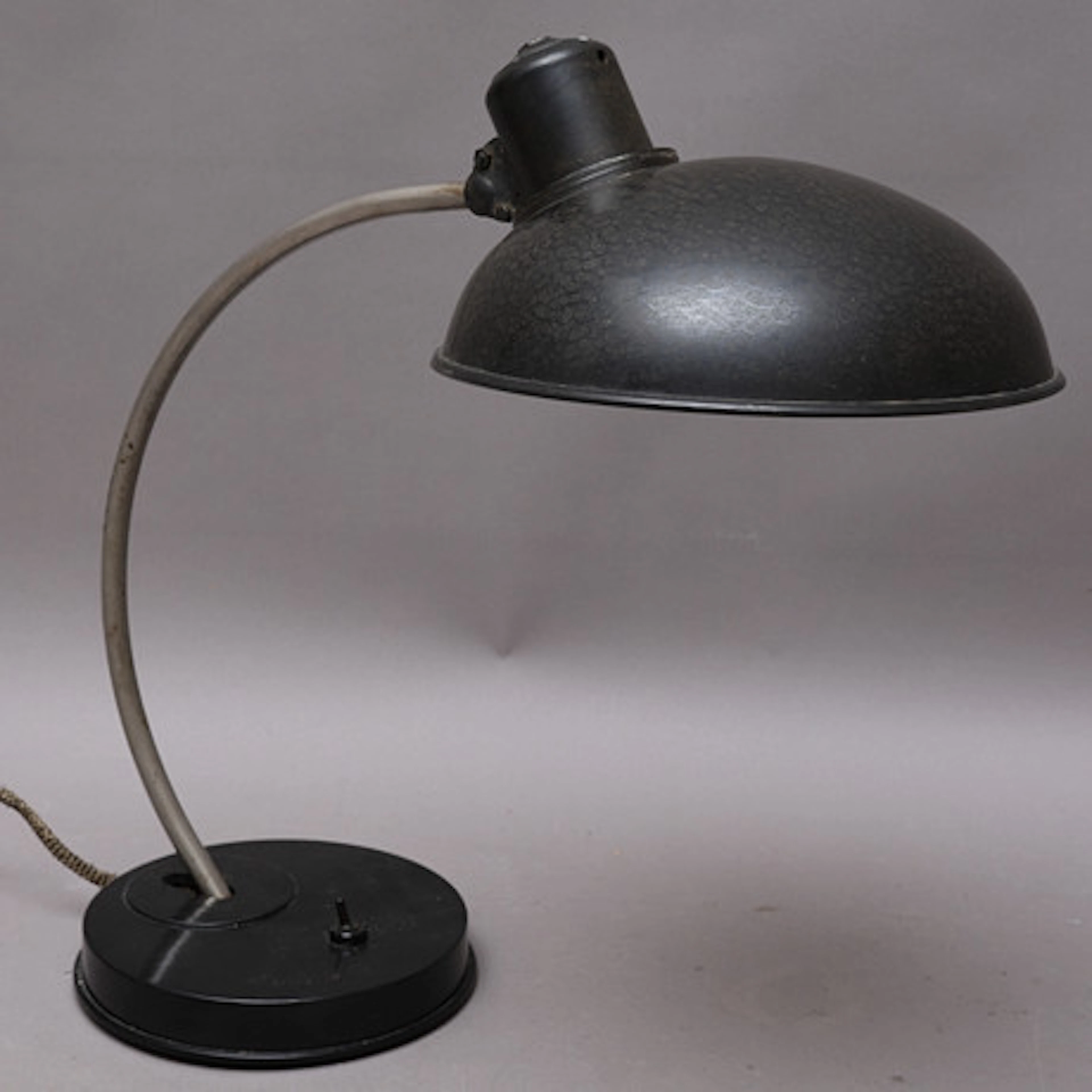 MARIANNE BRANDT. Bordslampa, Helion, Ges G…